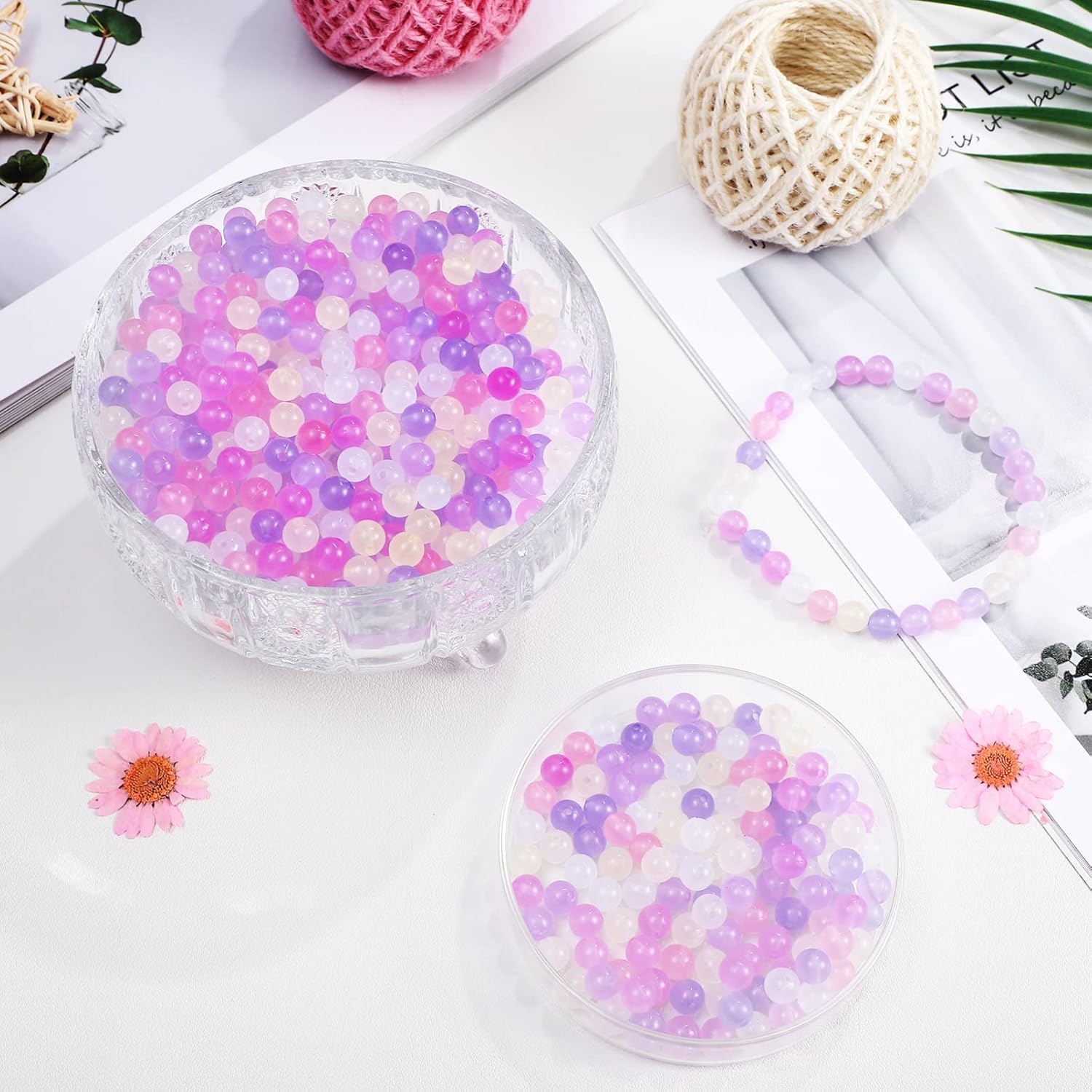 1000pcs Plastic Uv Beads Beads Uv Color Changing Beads Spacer Loose Bead for DIY Bracelet Necklace Making Hair Crafts (Random Color) (Pack of 2)