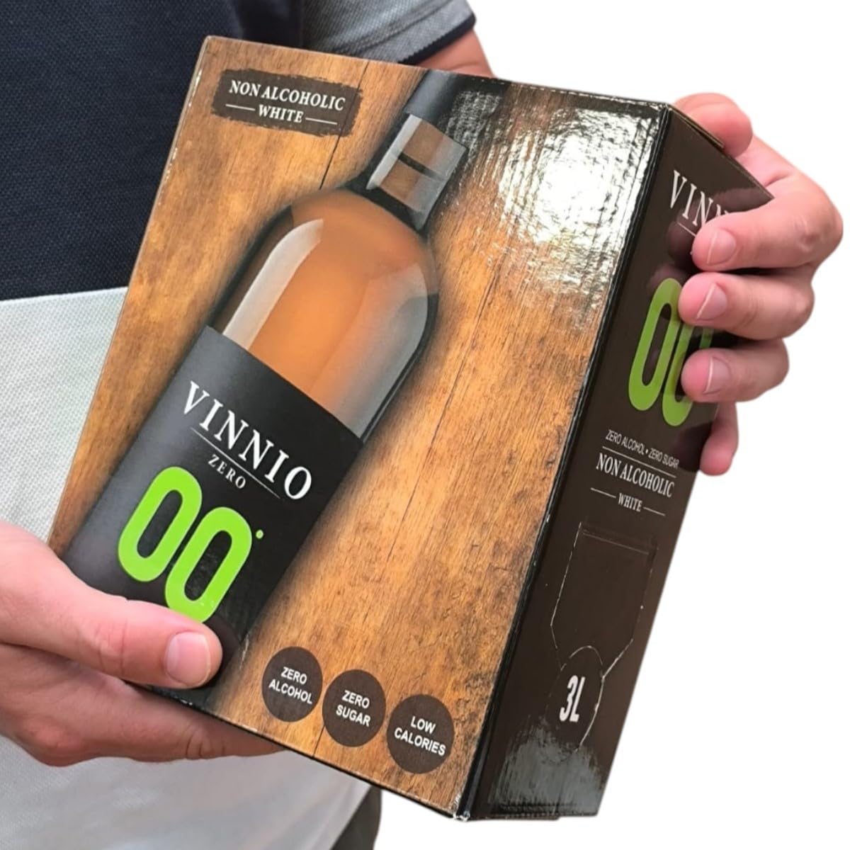 Vino blanco SIN alcohol - Formato Nevera - VINNIO - 0,0 Premium Blanco | 3 Bag in Box de 3 litros- total 9 litros | Equivalente a más de 12 Botellas de 750 | Formato ahorro Formato Nevera