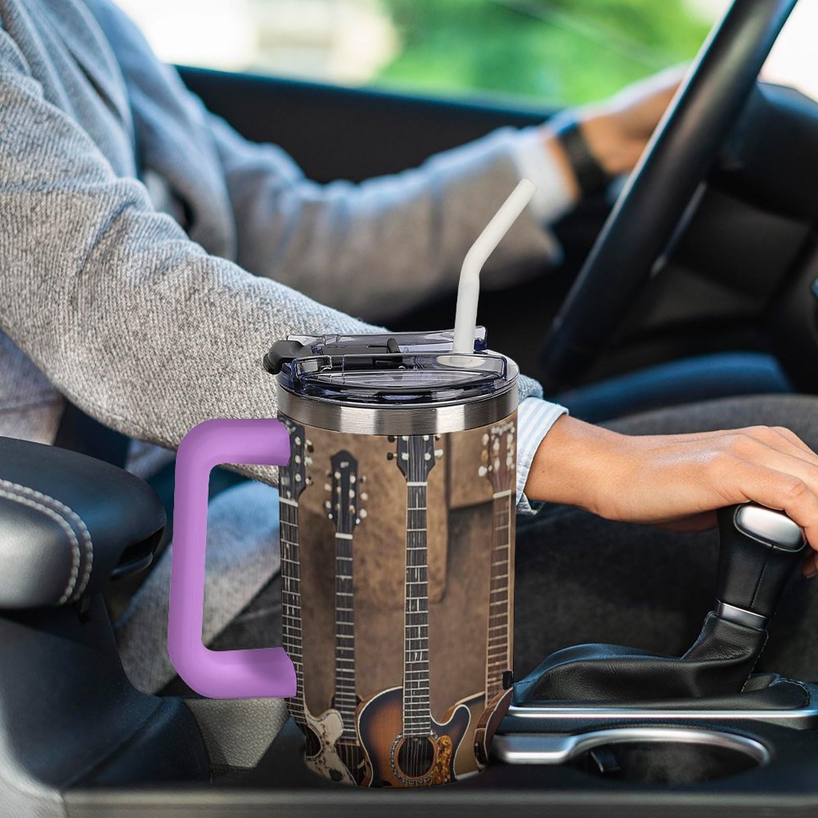 Autobecher aus 304er Edelstahl, mit Strohhalm und auslaufsicherem Deckel, großes Fassungsvermögen, vakuumisolierter Reisebecher für Auto-Becherhalter, 1,2 l