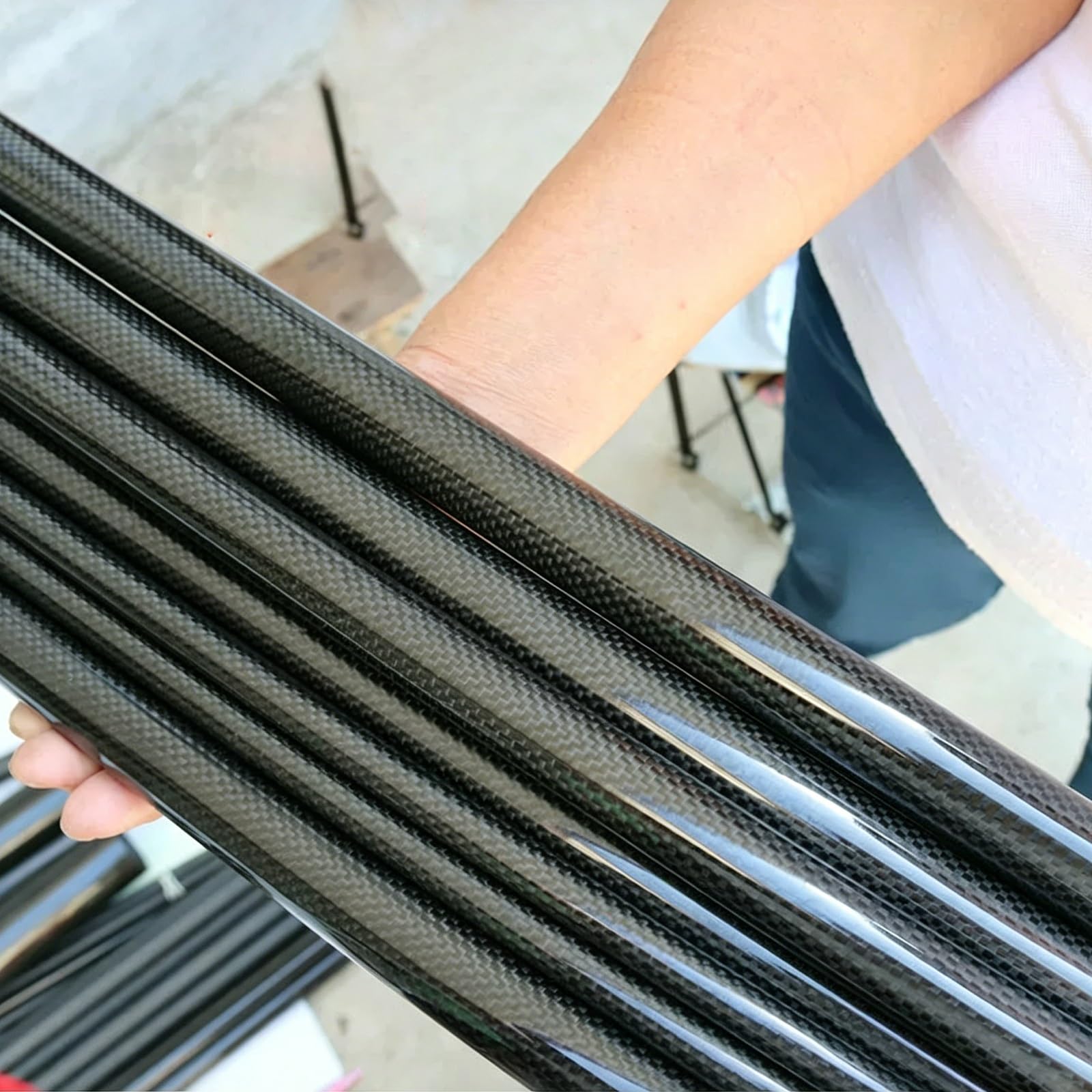 Tubo de fibra de carbono Tubo redondo de fibra de carbono personalizable, Varilla de fibra de carbono de alta resistencia, para impresoras 3D, aeromodelismo, aviones RC y cuadricópteros(33x23x1000MM)