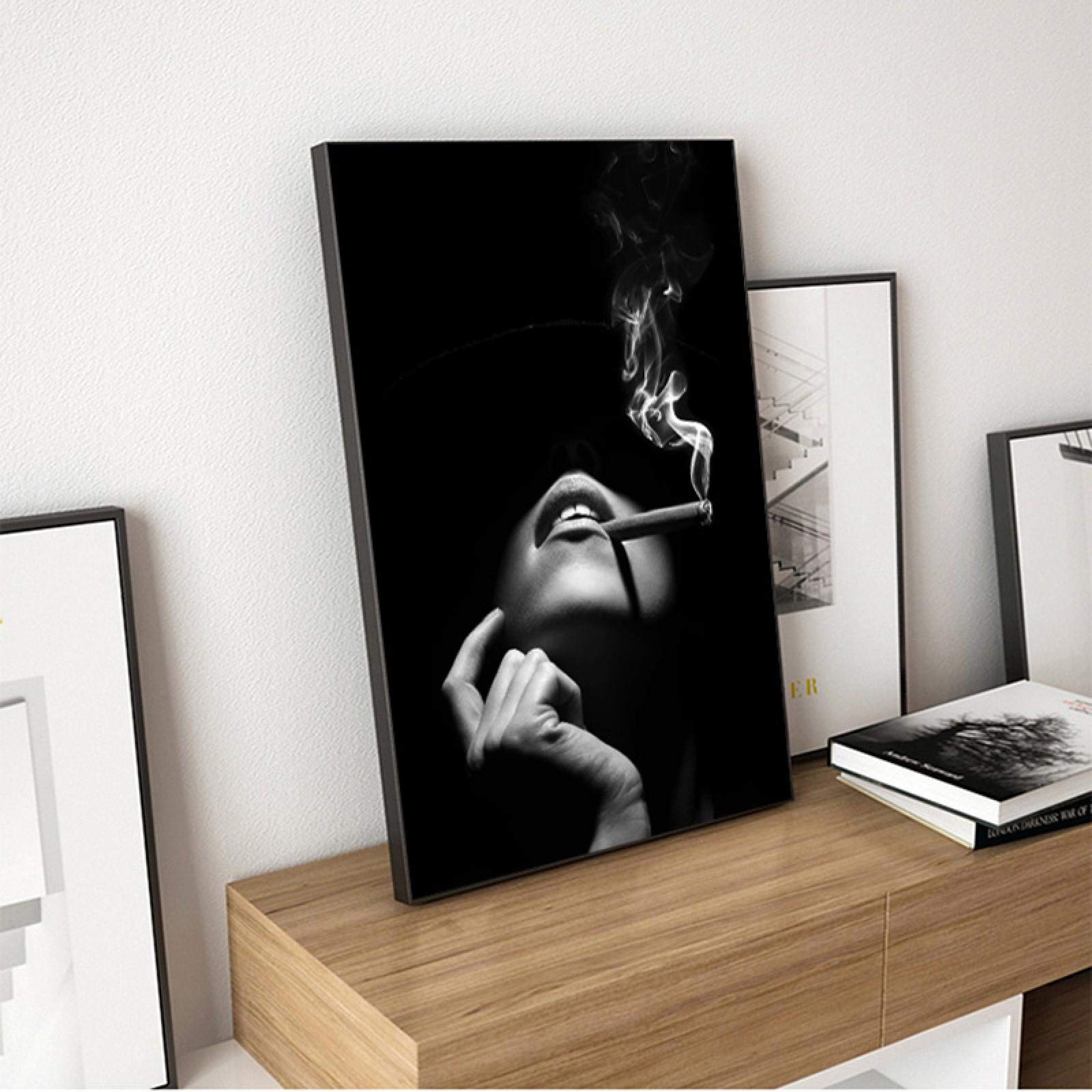 Fumer Fille Mur Art Toile Peinture Noir et Blanc Portrait Design Intérieur 60x90