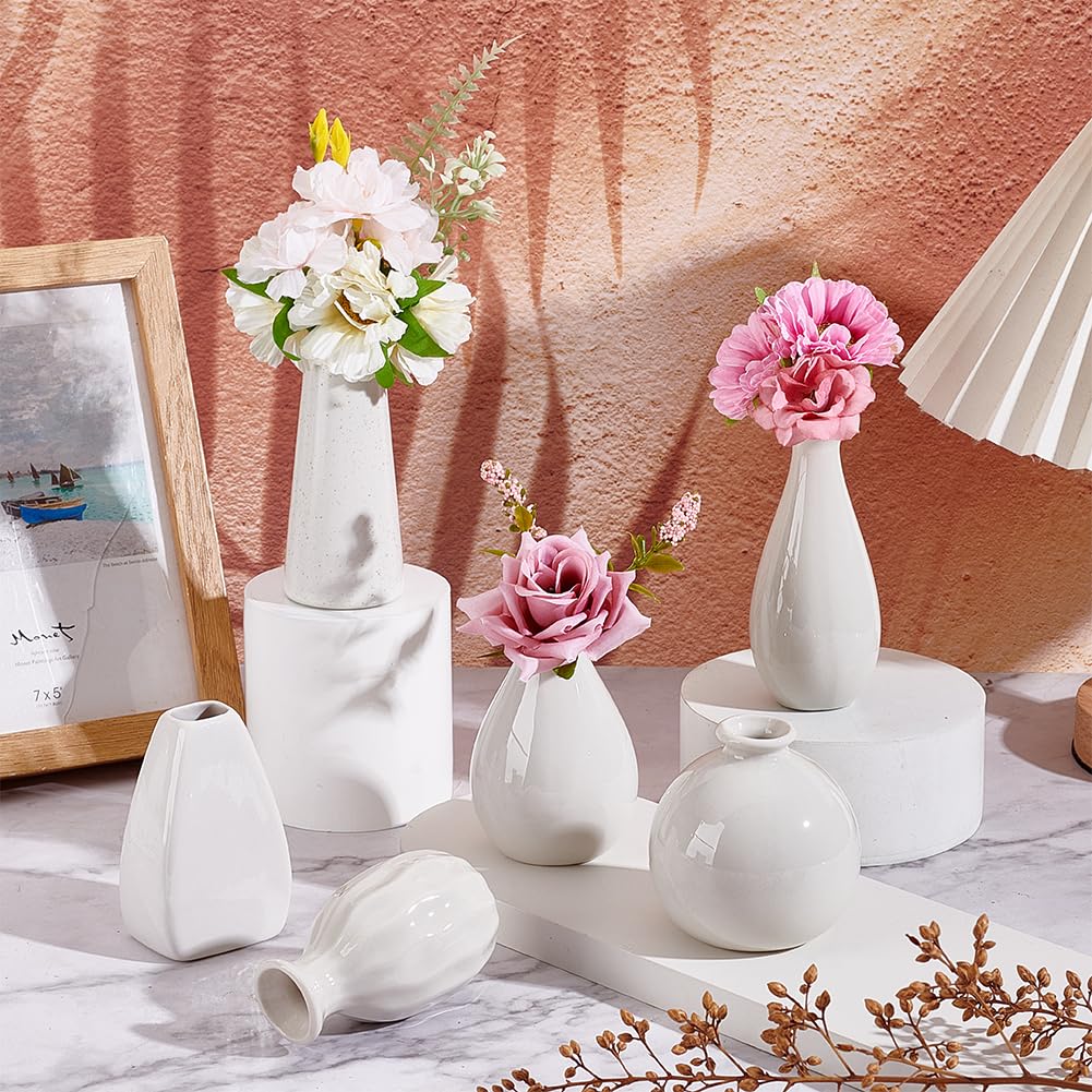nbeads 6 Stück Mini Keramik Blumenvase, 5 Glatte weiße Vasen 1 Modell mit Punkten-Muster Rustikale Bauernhaus-Dekoration Kleine Tischvasen Für Blumen Kleine Pflanzen Florale Esszimmer Dekoration