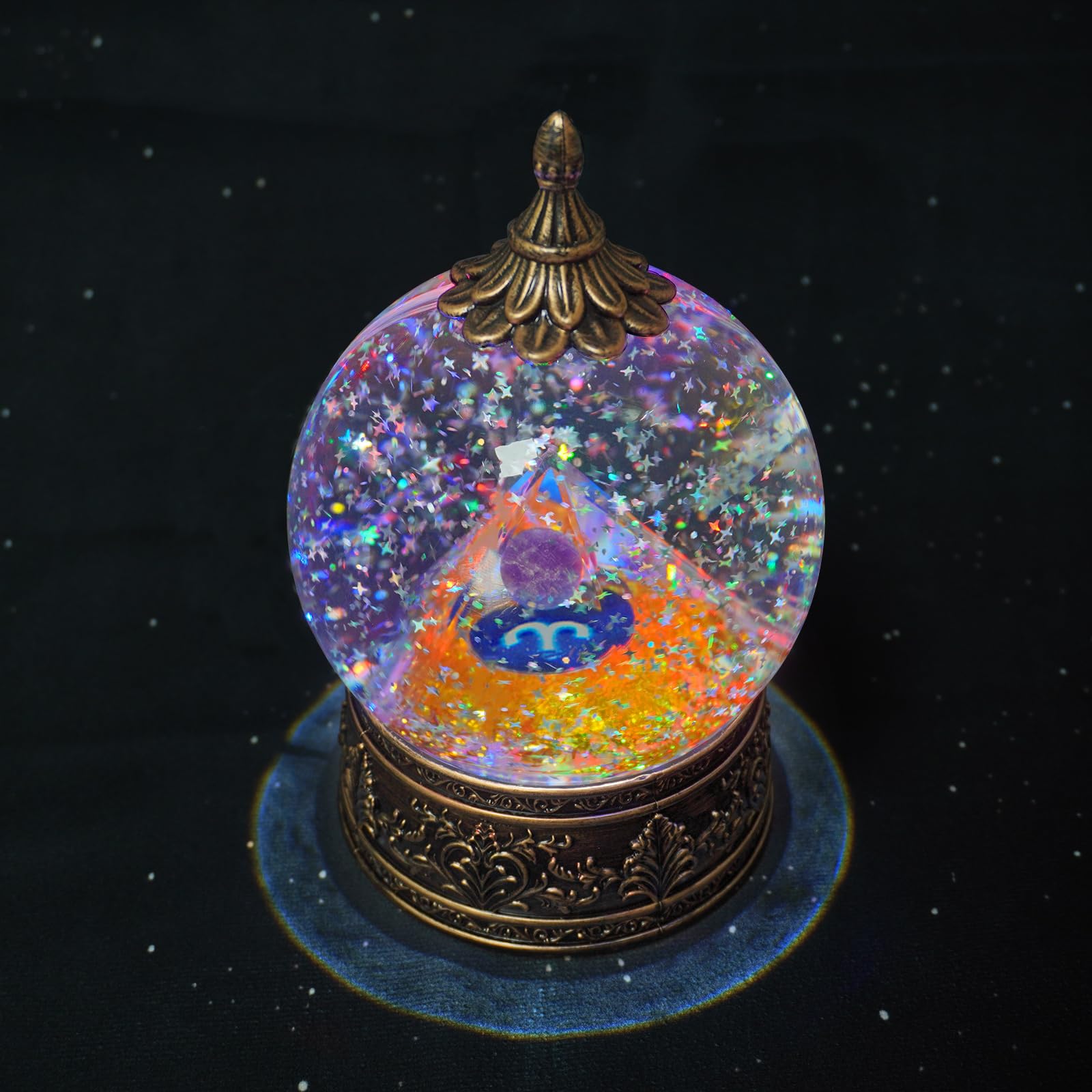 GlexpFesti Aries Crystal Pyramid Globe