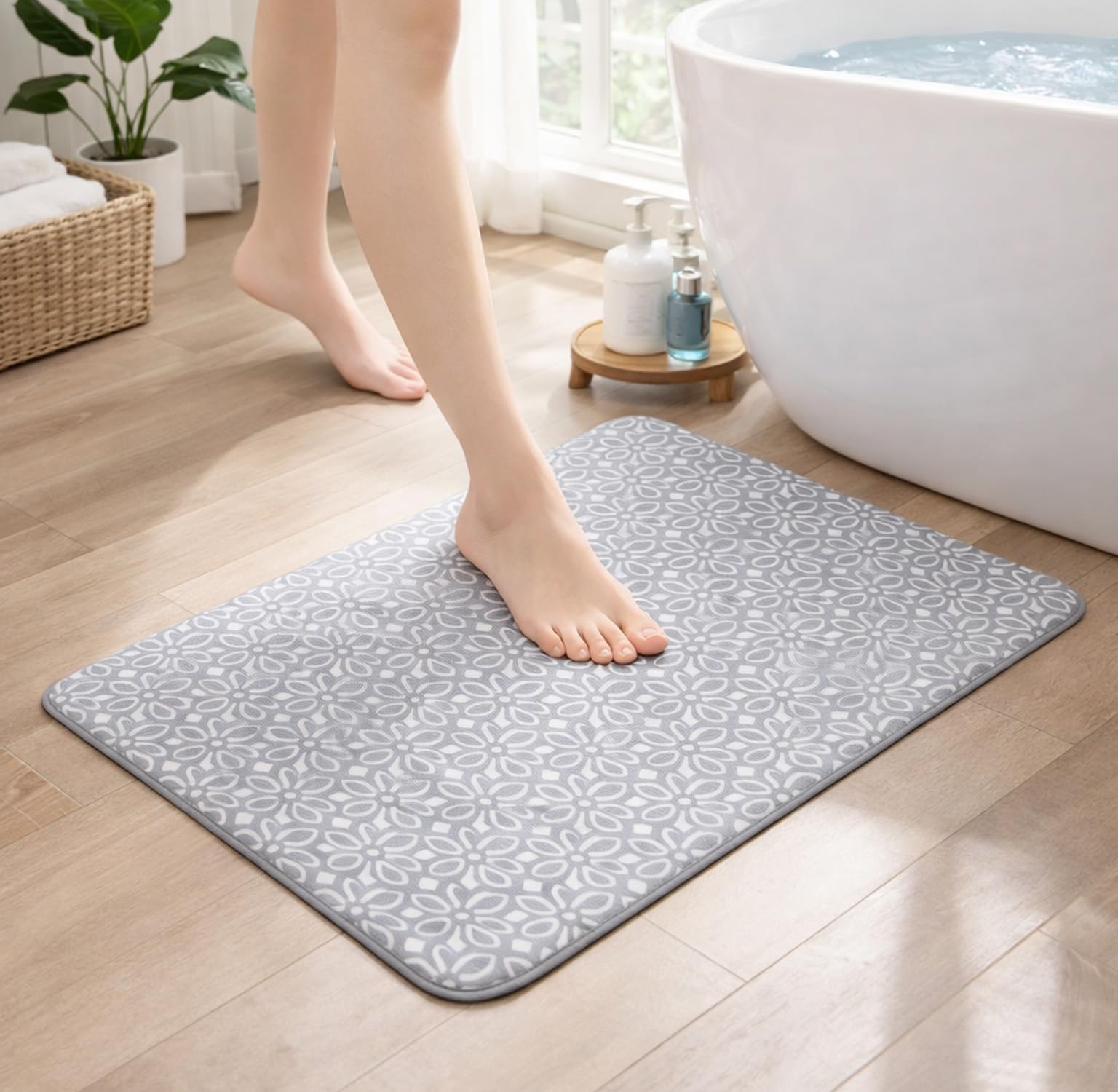 B&B Memory Foam Bath Mat Non Slip, Super Water Absorbent Velvet Bathroom Mat, Machine Washable Bath Rug for Bathroom, Soft on Feet, Quick Dry (Nordic Calm, 50x80cm)