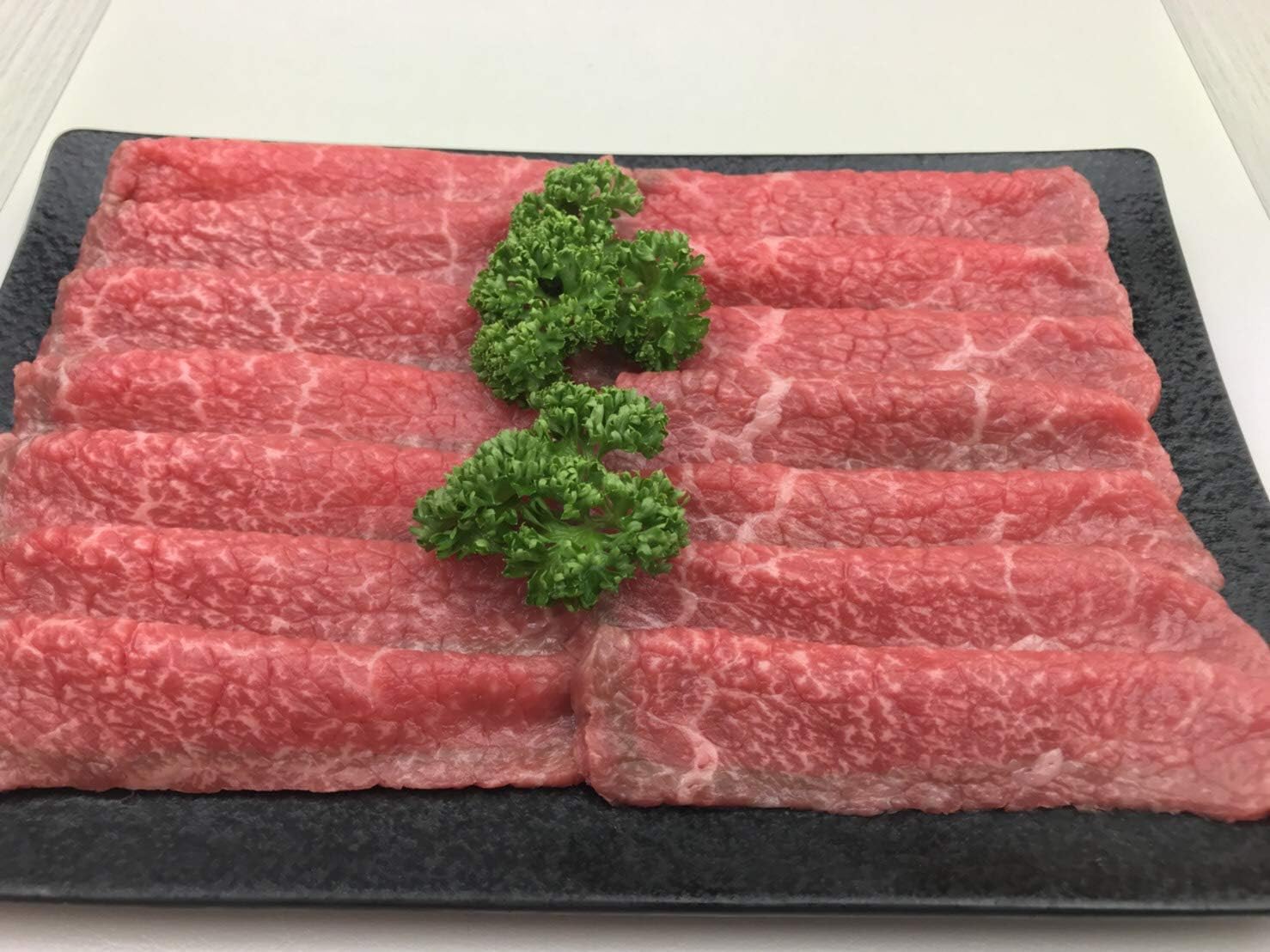 Amazon Halal Beef ハラール近江牛 和牛 モモスライス600g Wagyu Special Brand Beef Omi Sliced Beef 600ｇ いやさかオリジナル近江牛モモ焼肉 牛肉 通販