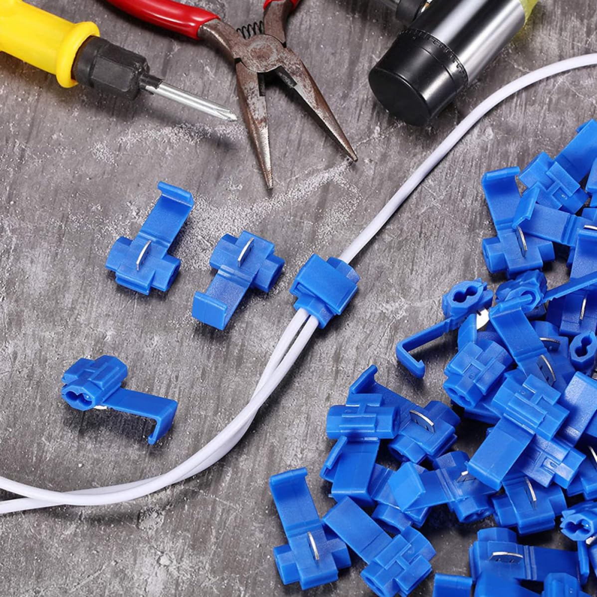 Didiseaon 100pcs Quick Splice Wire Connectors Solderless Electrical Snap Connectors with Solid Connecting and Good Insulation for 14-18 Gauge Wire Use