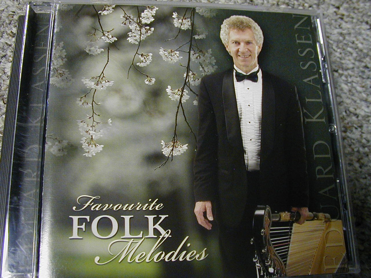Favourite Folk Melodies [Audio CD] Eduard Klassen