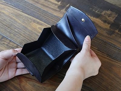 Amazon | [カルトラーレ] 本革三つ折り財布「ハンモックウォレット