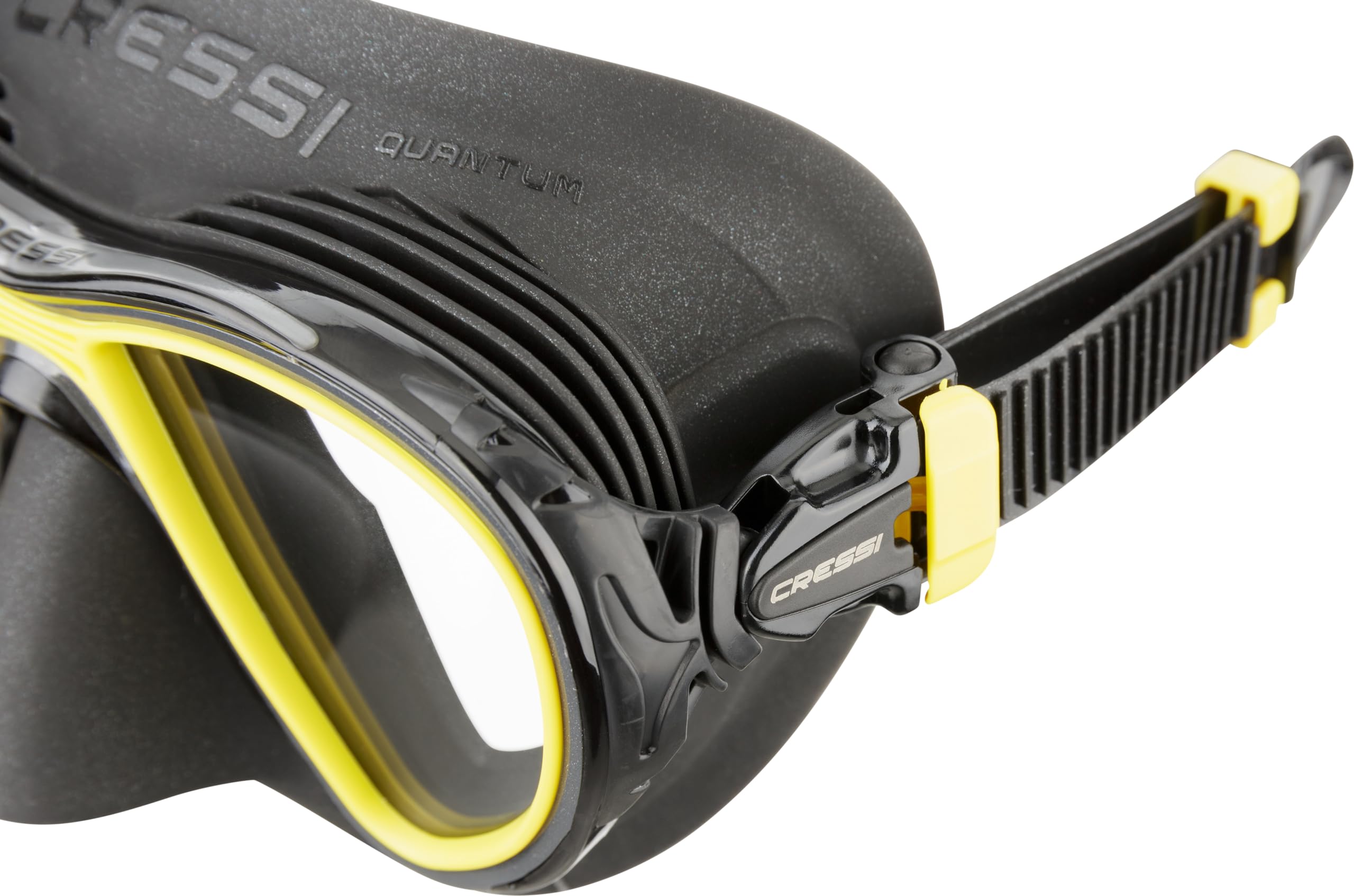 Cressi Máscara de Buceo para Adultos con Sistema avanzado de Niebla y Visibilidad hacia Abajo Mejorada - Quantum: Fabricada en Italia