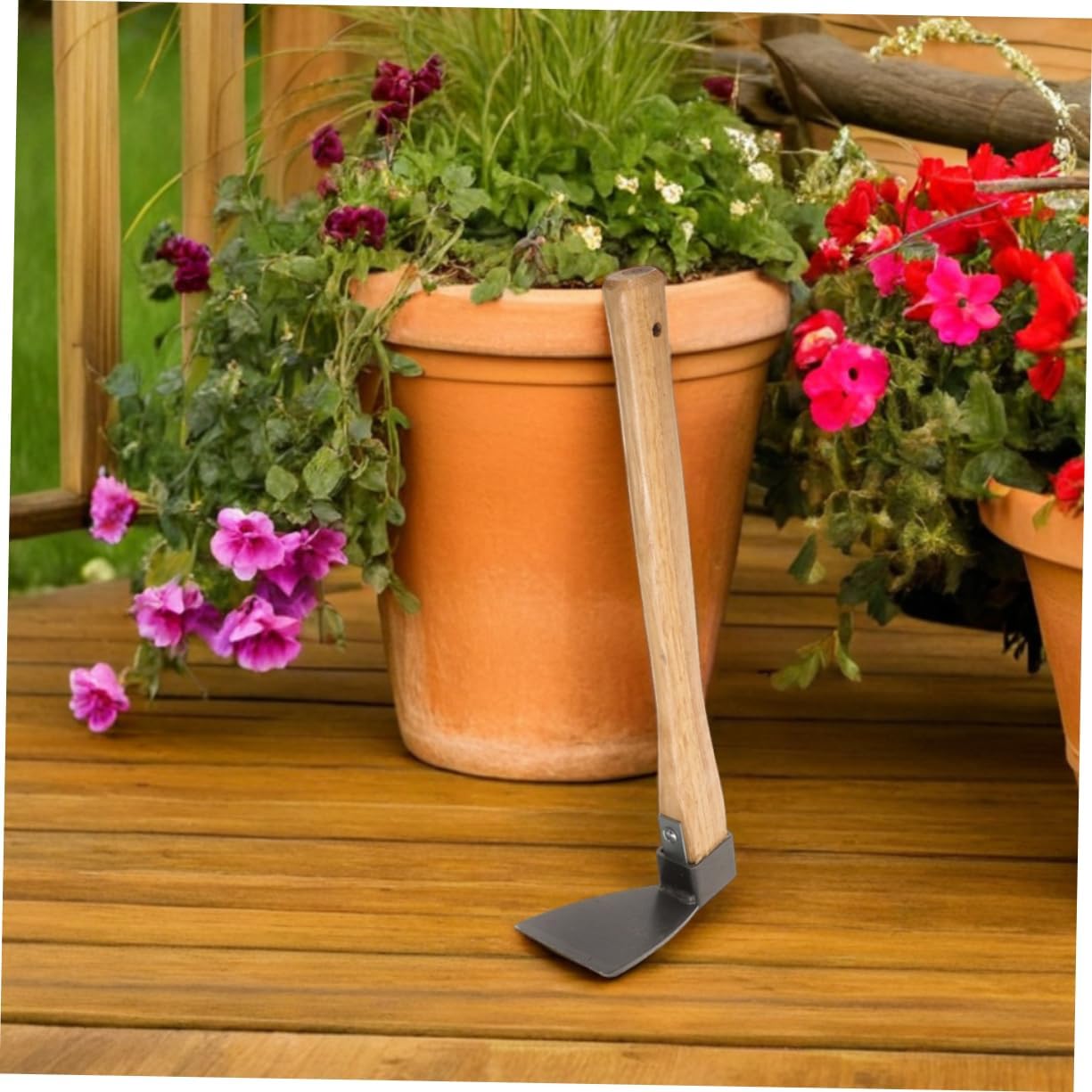 Angoily 2pcs Small Garden Hand Hoes Steel Hoe Wooden Handle for Weeding Planting and Soil Loosening Gardening Tool Handheld Farm Tool for Landscaping