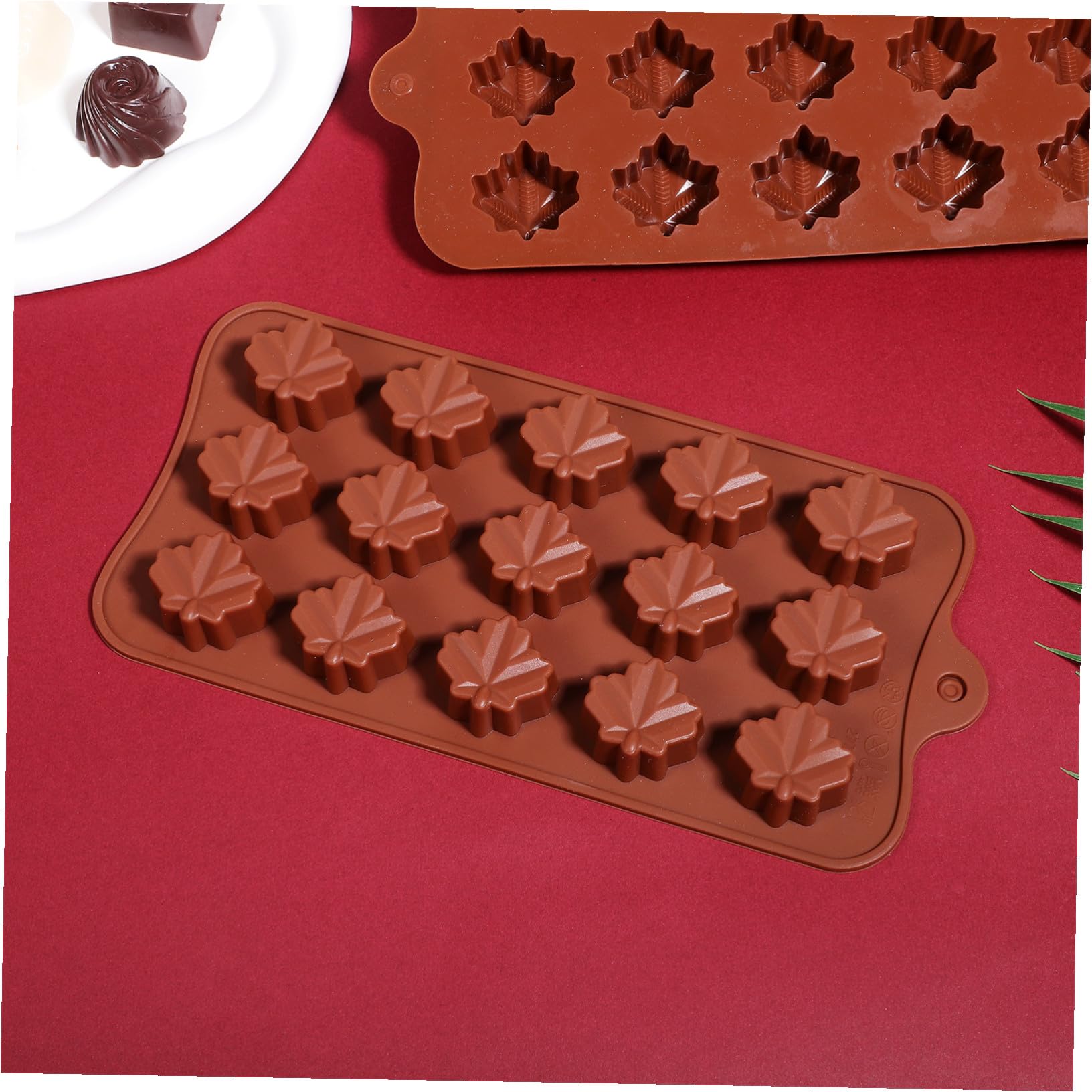 Alipis 30 Pièces Moule à Chocolat Outil De Boulangerie Moules à Bonbons Feuille D'érable Moules à Chocolat En Feuilles Plateau De Moules à Moules à Pâtisserie Gel De Silice