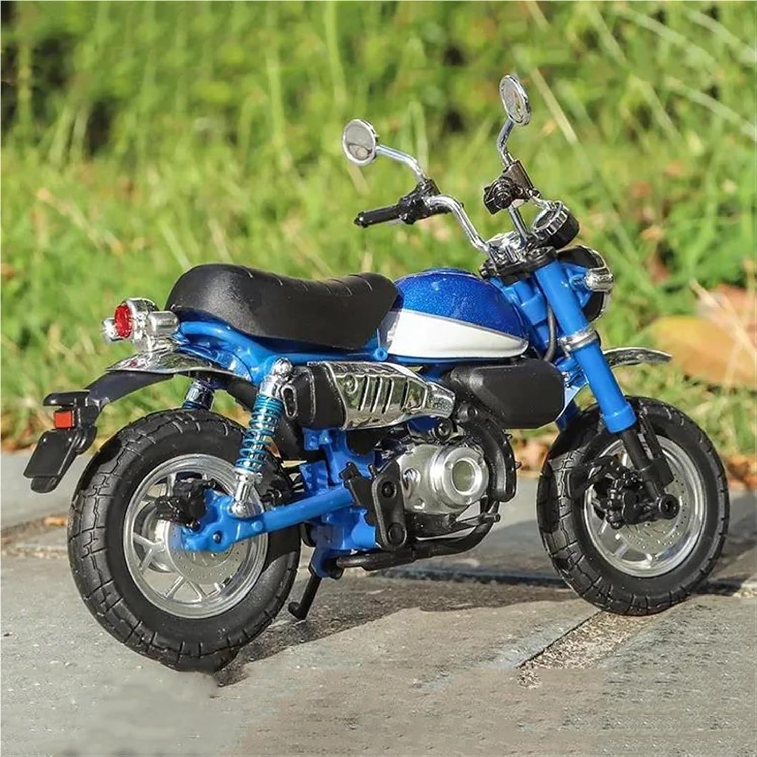 Collection Off Road Collection Toys 1/12 for H-ONDA for Monkey 125 Die Cast Toy Simulation Sound and Light Motorcycle Alloy Model(Blue)