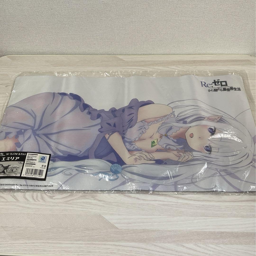 Amazon.co.jp: リゼロ ラバープレイマットコレクション エミリア レア