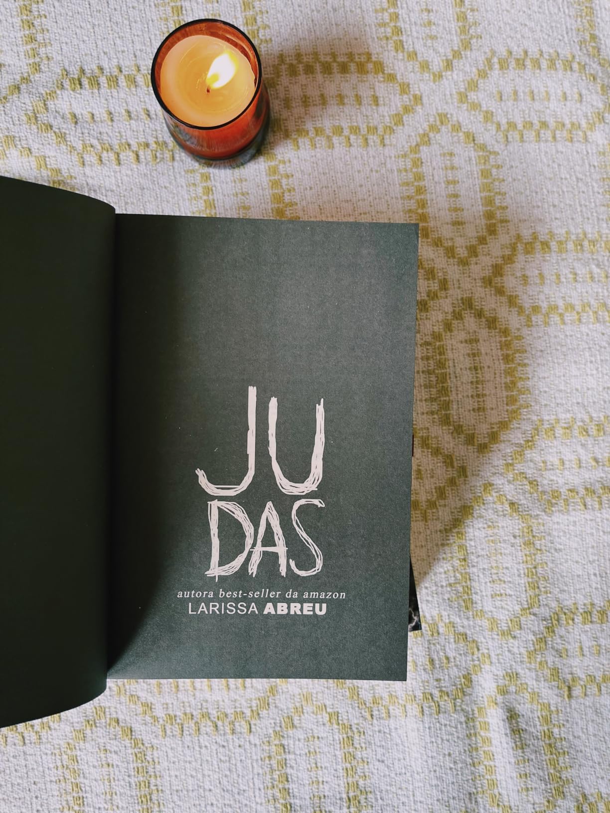JUDAS (7 Livro 1) eBook : Abreu, Larissa: Amazon.com.br: Loja Kindle