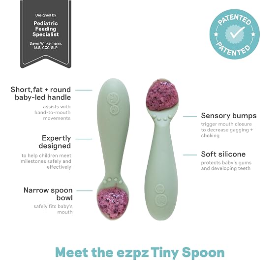 ezpz Tiny Cup (Pewter) + Tiny Spoon (2 Pack Sage) - مستلزمات الأطفال الأساسية، كوب وملعقة