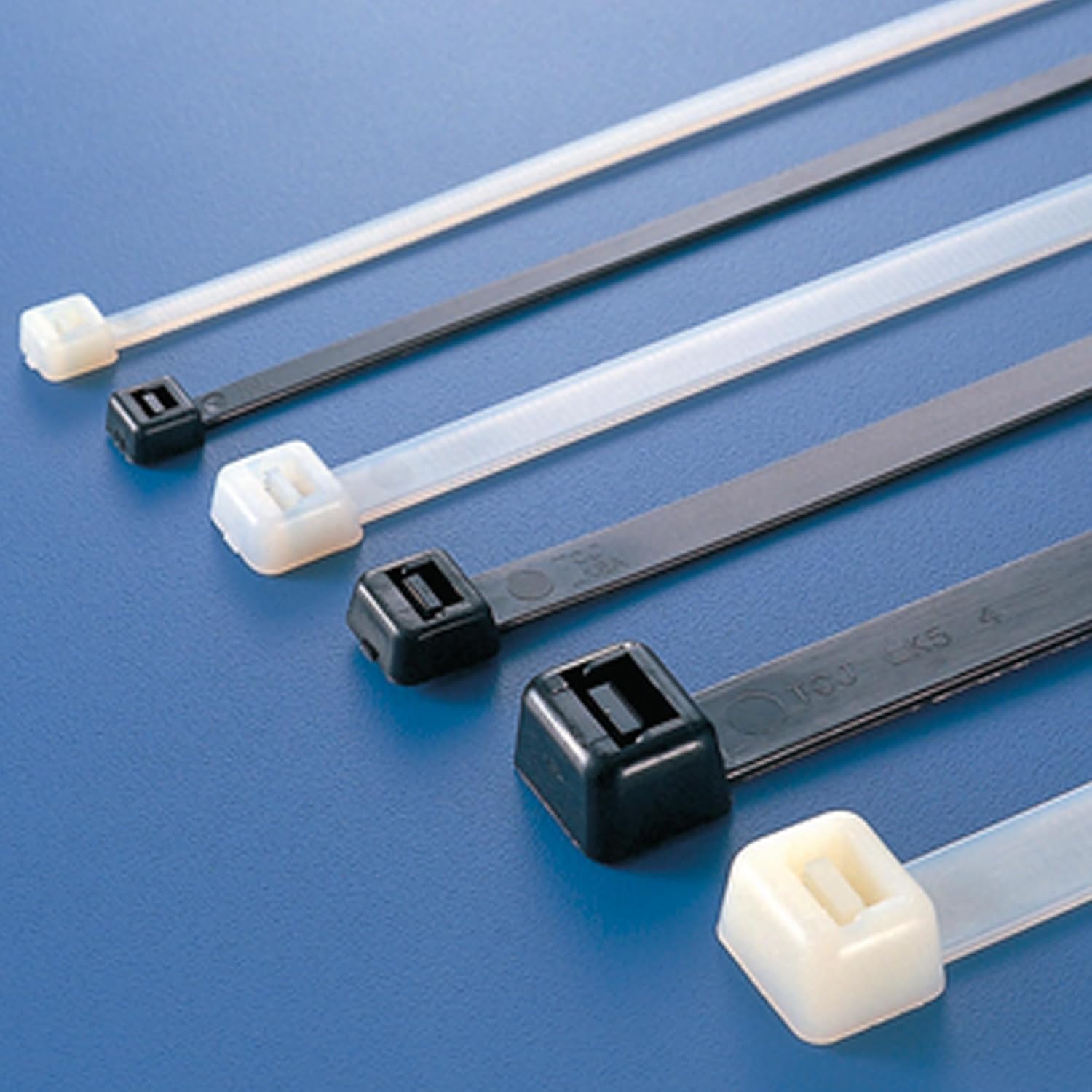 Dekton 100PC Cable Tie Set - 4.8MM X 200MM White | Heavy Duty Industrial Strength | High Temperature Resistant | Self-Locking Teeth | Ideal for Cables, Piping, Gardening & Wires | Indoor & Outdoor Use