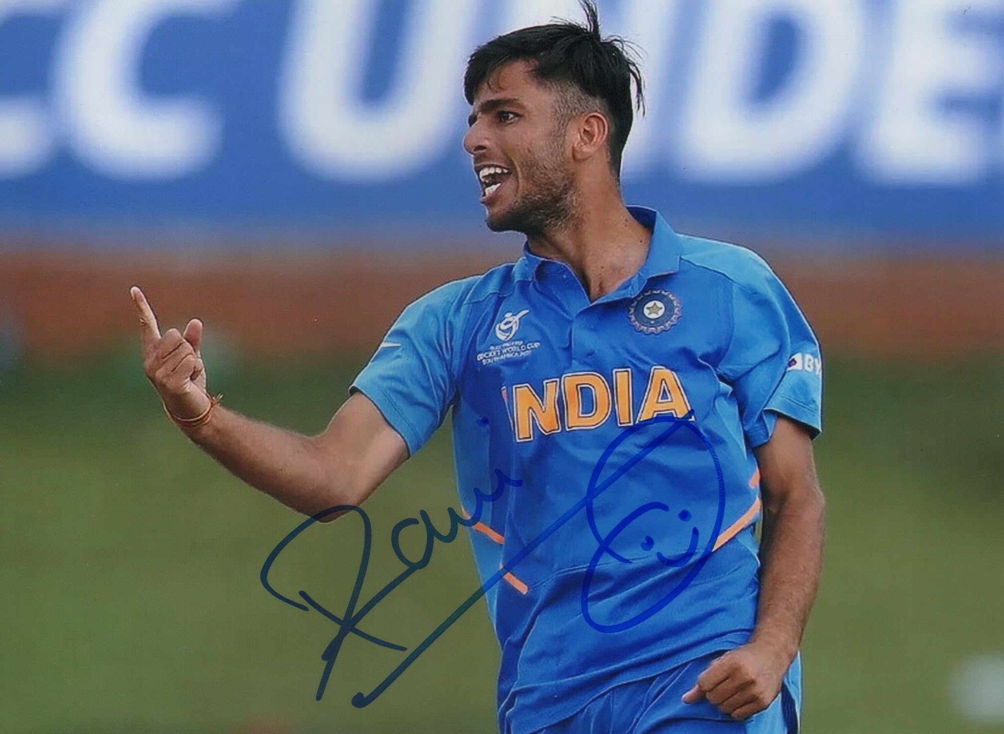 5x7 Inches Original Autographed Photo of Indian Cricketer Ravi Bishnoi-image-19