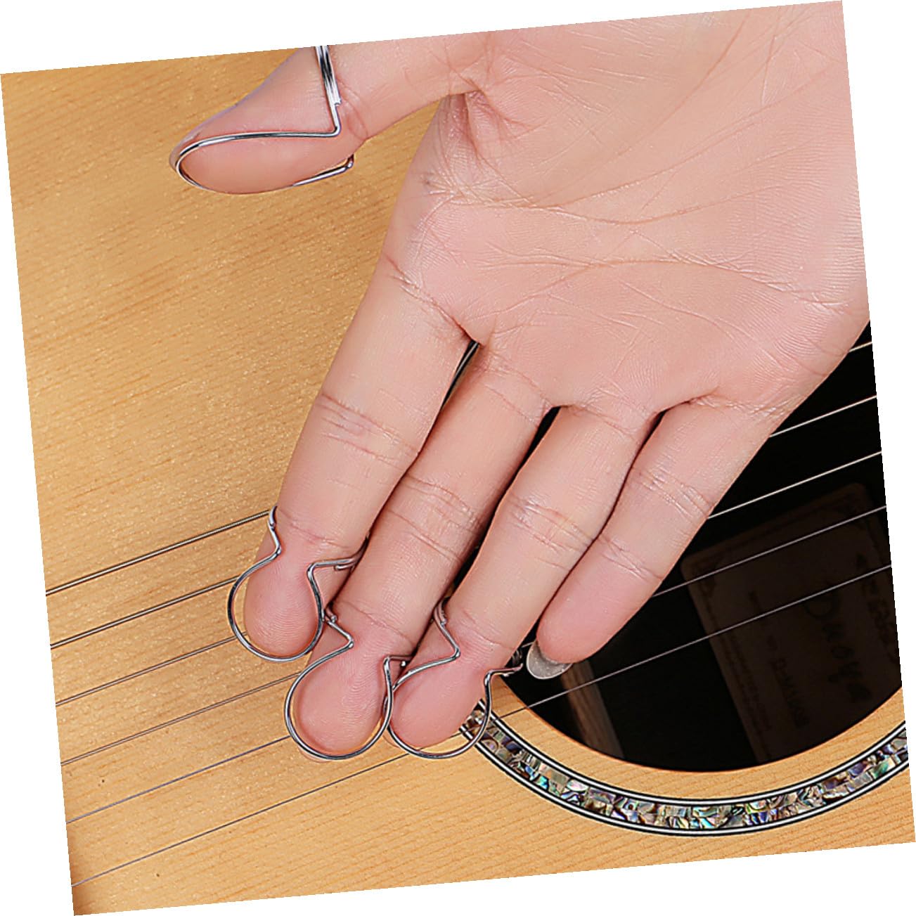 SOLUSTRE Lot De 8 Médiators En Métal Pour Guitare Basse Et Mandoline, Médiator De Pouce Et Index, Fin Et Léger, Couleurs or Et Argenté, Accessoires Pour Musiciens Et Joueurs D'instruments à Cordes