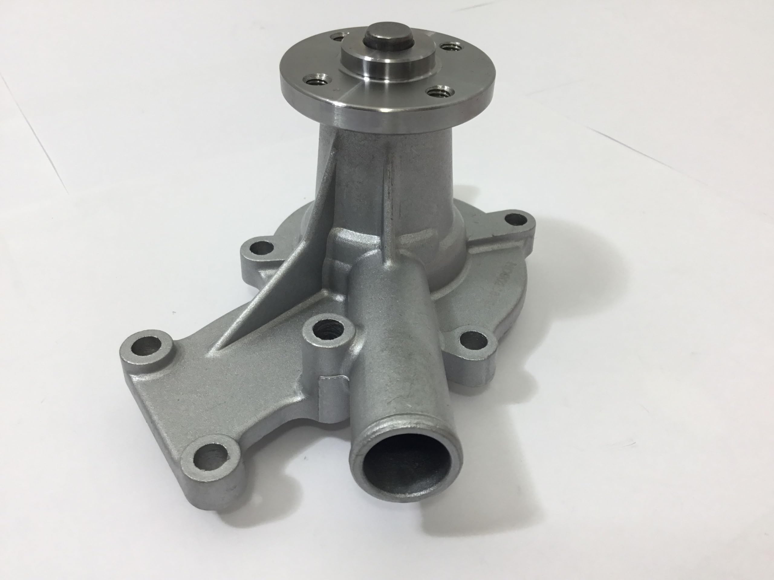 Pompe à eau compatible avec Kubota D722 D662 D902 ZD21 ZD21F ZD221 ZD321 ZD323