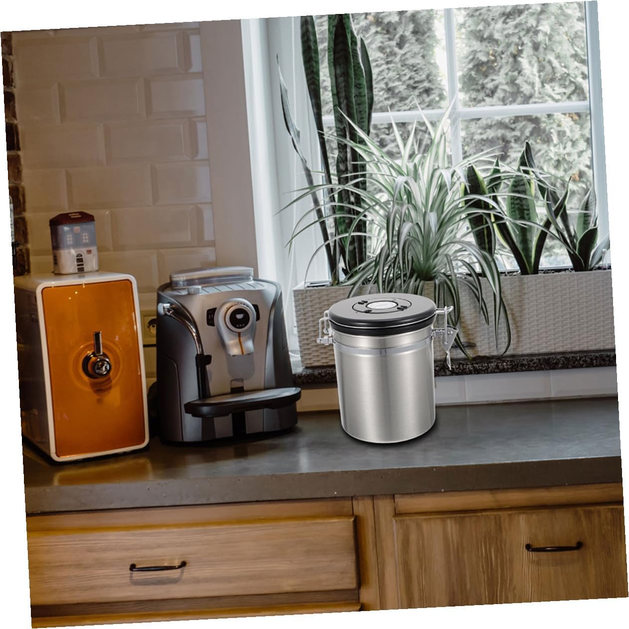 Sealed Cat Food Storage Container with Spoon 1.8l Stainless Steel Snack Airtight Canister for Pet Treats and Grain Storage