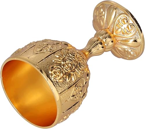 Copa de copa dorada de 1.08 fl oz (1.0 fl oz) con grabado vintage, copa de licor de vino en relieve, vaso de chupito de metal dorado para licor,
