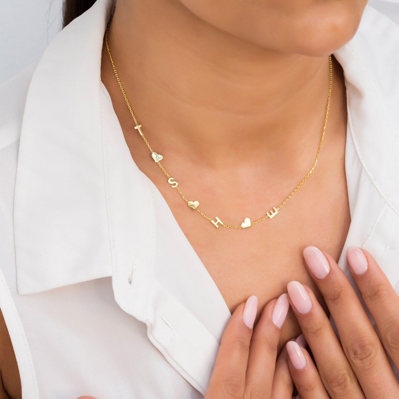 Su misura lettera collana laterale iniziali collana Festa della Mamma per lei damigella Natale