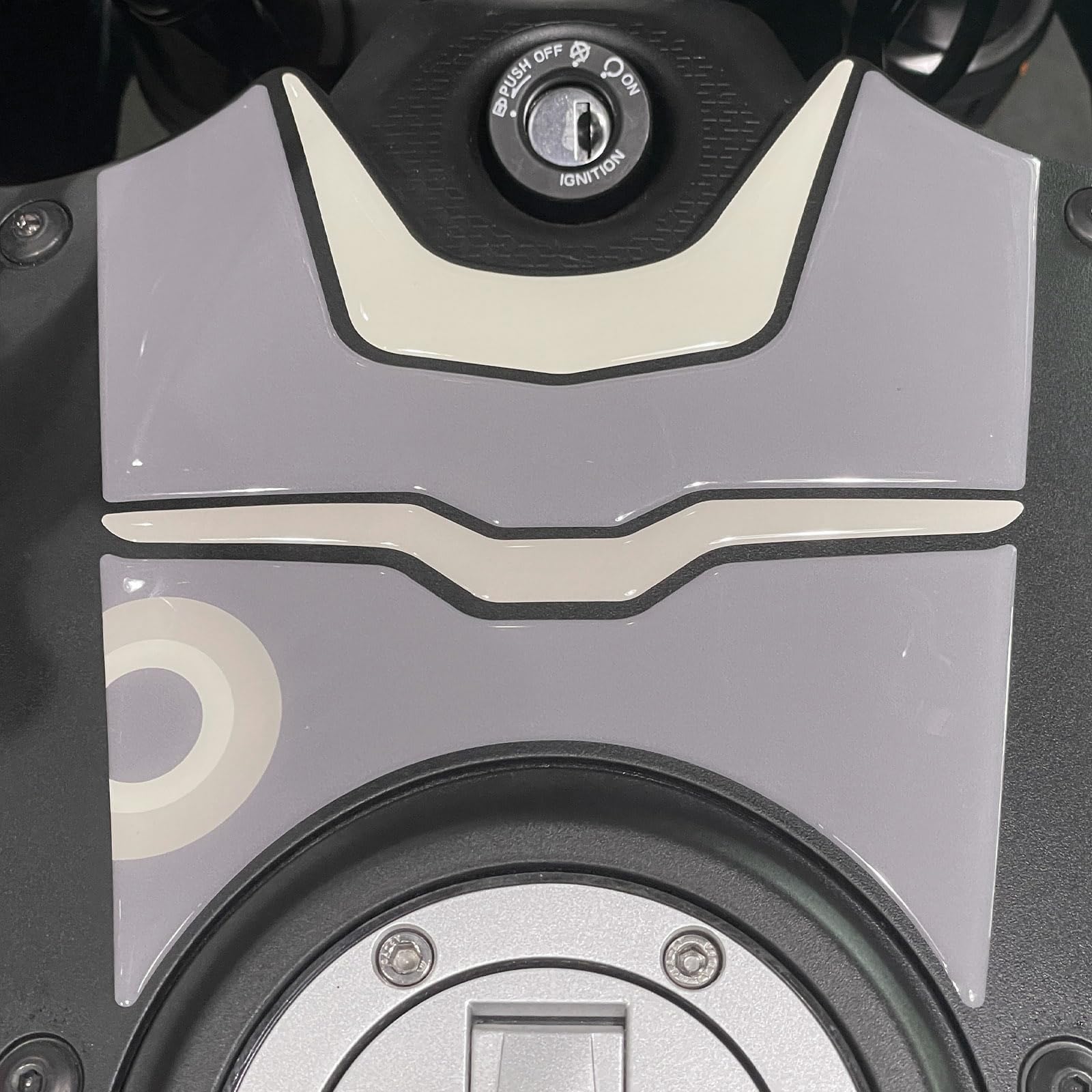 Resin Bike Adesivi Moto Compatibile con Moto Guzzi V100 Mandello 2023 Aviazione Navale. Protezioni Paraserbatoio e Zona Chiave da Urti e Graffi. Adesivi Resinati con Effetto 3D
