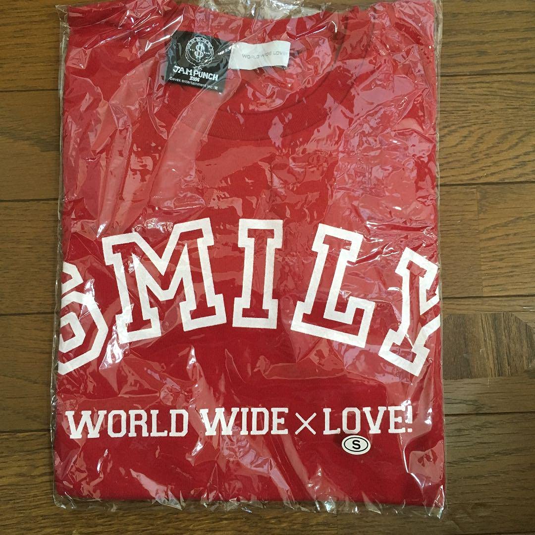 マ*ン様 大塚愛　SMILY Tシャツ　赤　ライブ ロック　ピチT チビT スマ Amazon.co.jp: 大塚愛ライブTシャツ スマイリーTシャツ 2005年 M