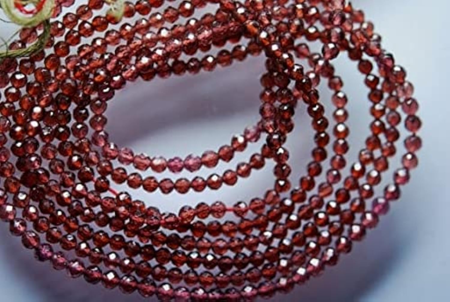 Grenat du Mozambique perles rondes facettées 3.25mm pour création de bijoux