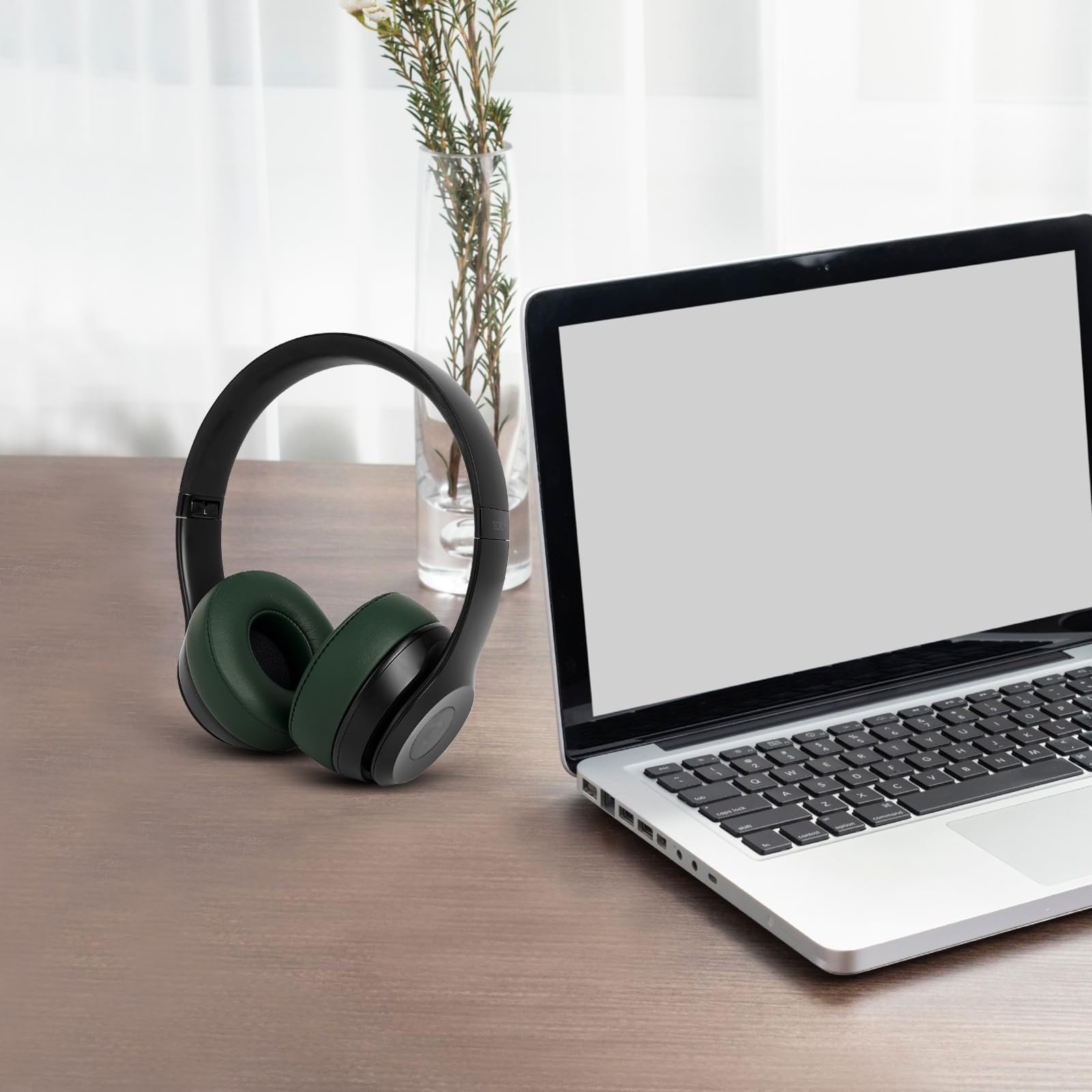 GVOEARS - Almohadillas de repuesto para auriculares inalámbricos Beats Solo 2/3 con cable con espuma viscoelástica de cuero suave con aislamiento de ruido (verde negruzco)