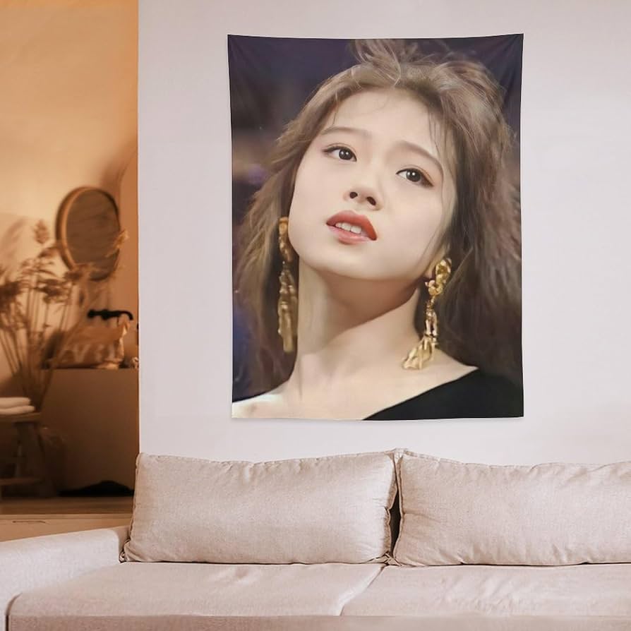 中森明菜　タペストリー Amazon.co.jp: [Lisianthus] 中森明菜 タペストリー ポスター 壁