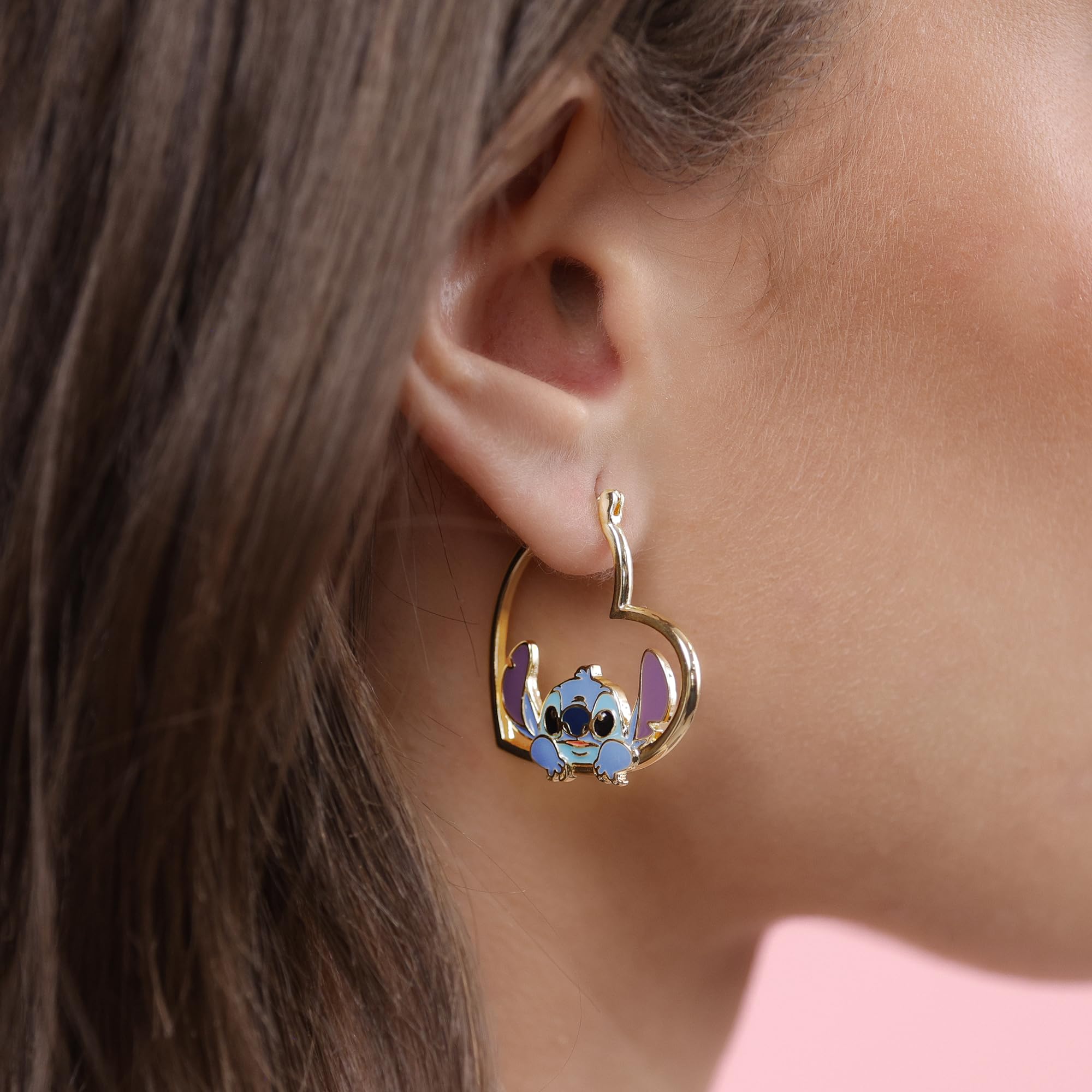 Image secondaire de Boucles d'oreilles Huggie en cœur Stitch - Cadeau Disney