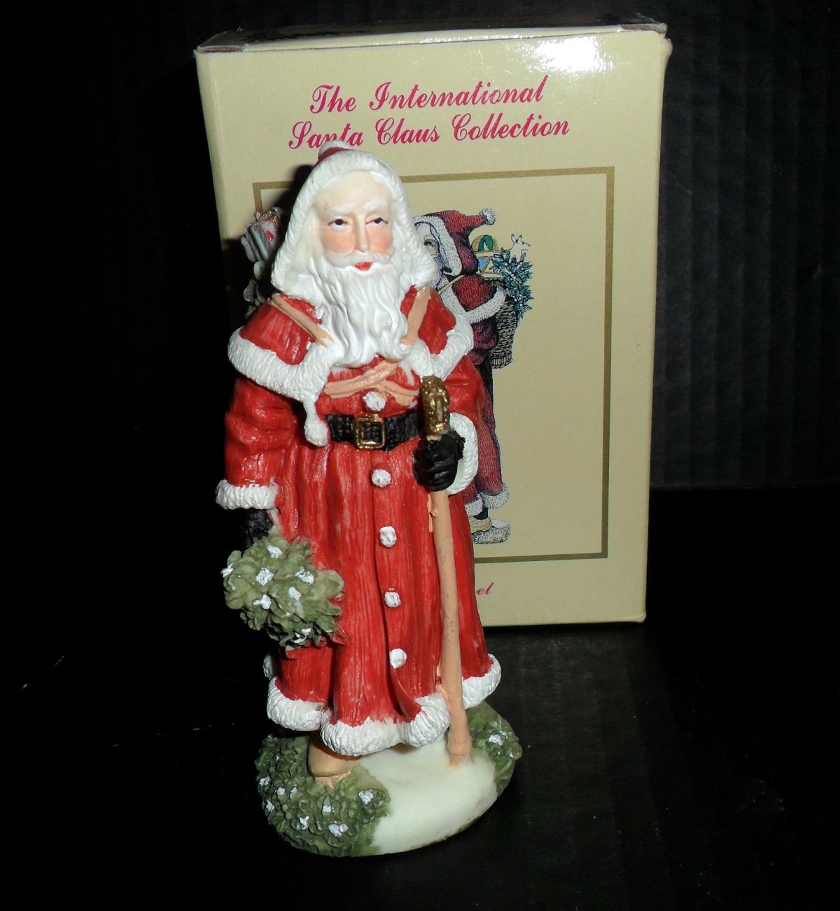 クリスマスプレート Santa in Europe 1999 クリスマスプレート Santa in Europe 1999 HallMark Collectible