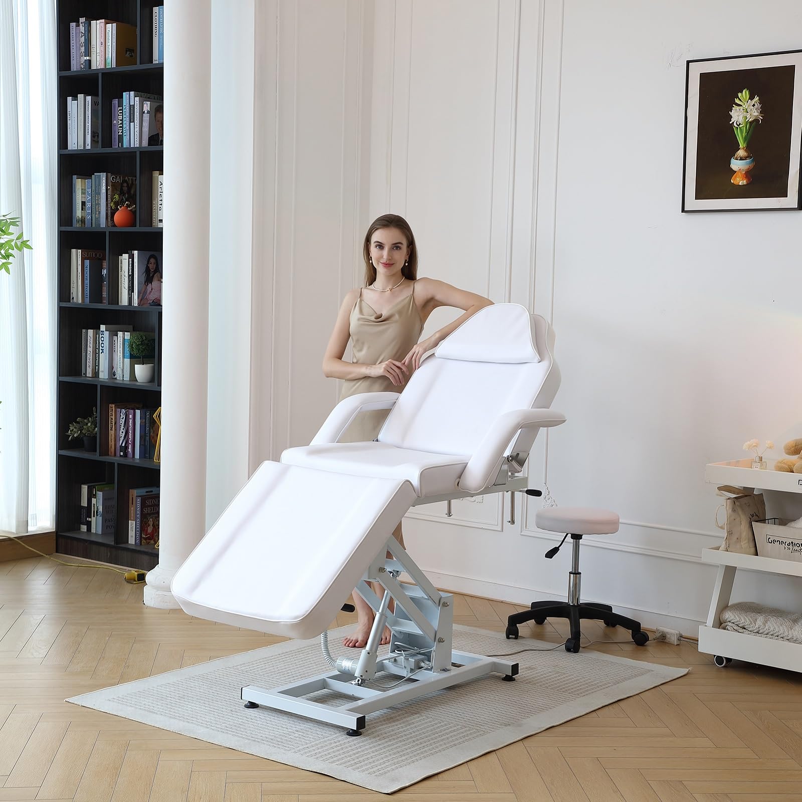 LSLIFE Elektrische Massageliege Kosmetikliege mit Hocker Verstellbare 3-teilige Massageliege Salon elektrisch Massage Abnehmbare Armlehnen Kopfstütz für Salon, Tattoo Gesichtsbehandlung SPA (Weiß)
