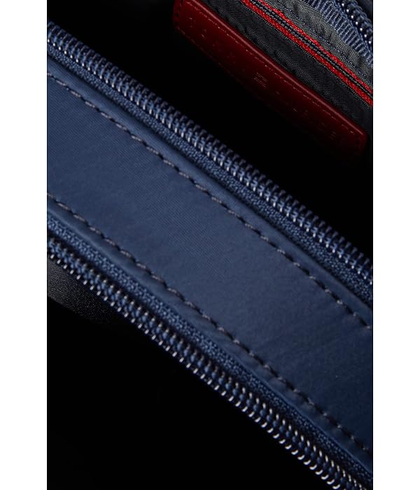 Tommy Hilfiger Cynthia II - Camera Crossbody - Smooth Nylon Tommy Navy One Size by Tommy Hilfiger - Used condition - Image 3