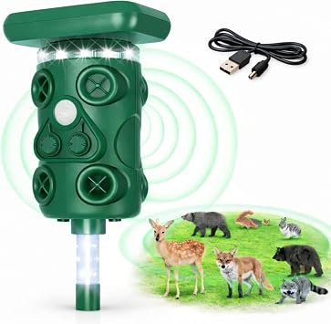 Solar Ultrasonic Deer Repellent Device Animal & Raccoon Repellent Outdoor with Motion Sensor Flashing LED, IP54 Waterproof Wildlife Deterrent, 13.545.5KHz Dual Chip Pest Repeller 1PK