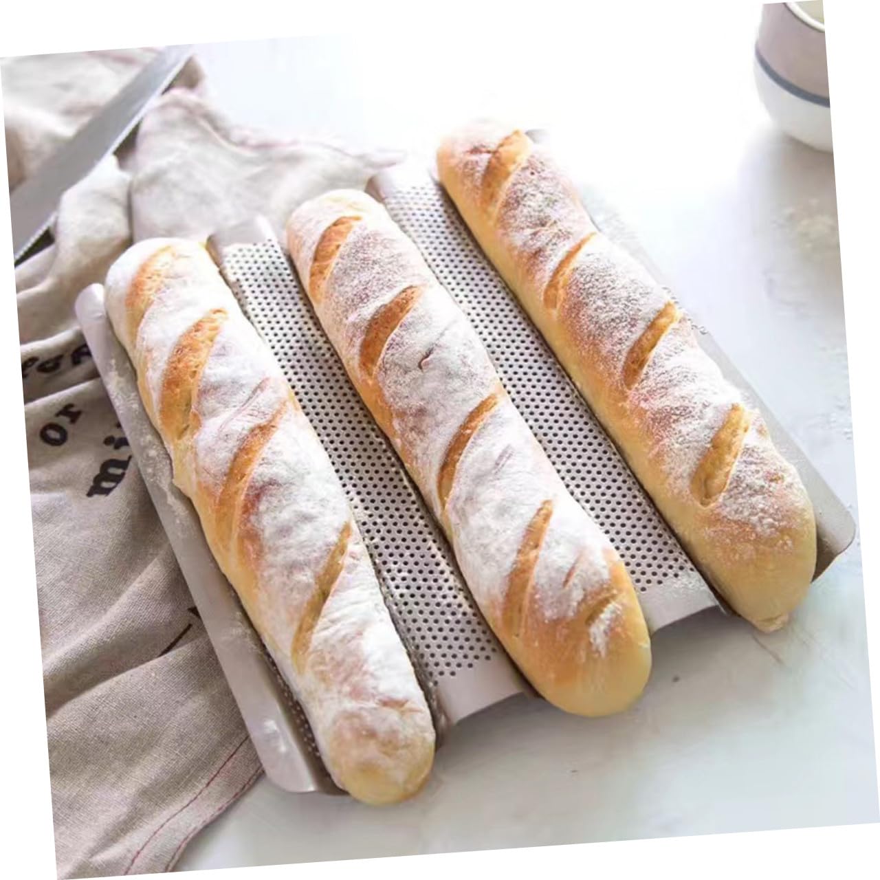 Molde para Hornear Pan Francés de Acero al con Recubrimiento Antiadherente Bandeja Perforada de Ranuras para Baguettes Pequeñas Accesorio para Horno Doméstico