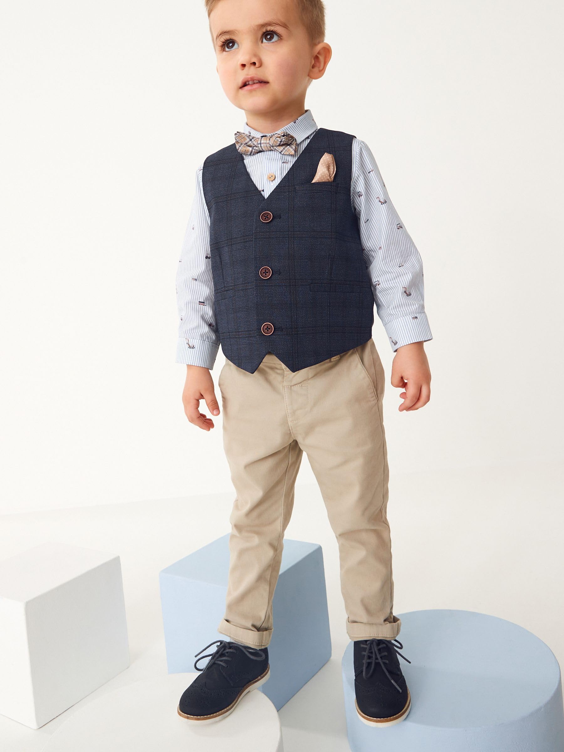 NEXT Niños Conjunto de Chaleco y Camisa con Pajarita