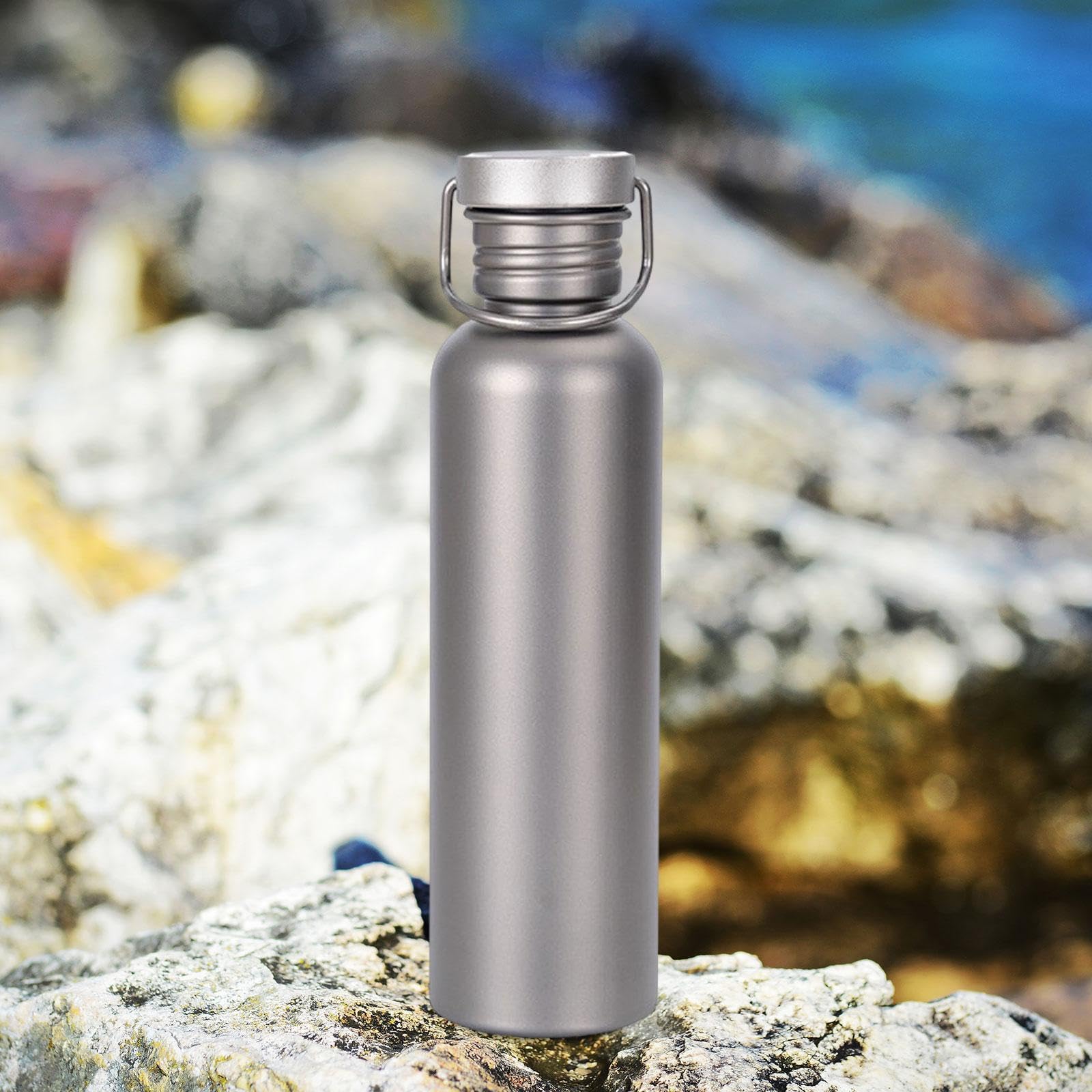 Amazon｜チタン水筒 1L (34 fl oz) 軽量 防漏 野営 登山 自転車