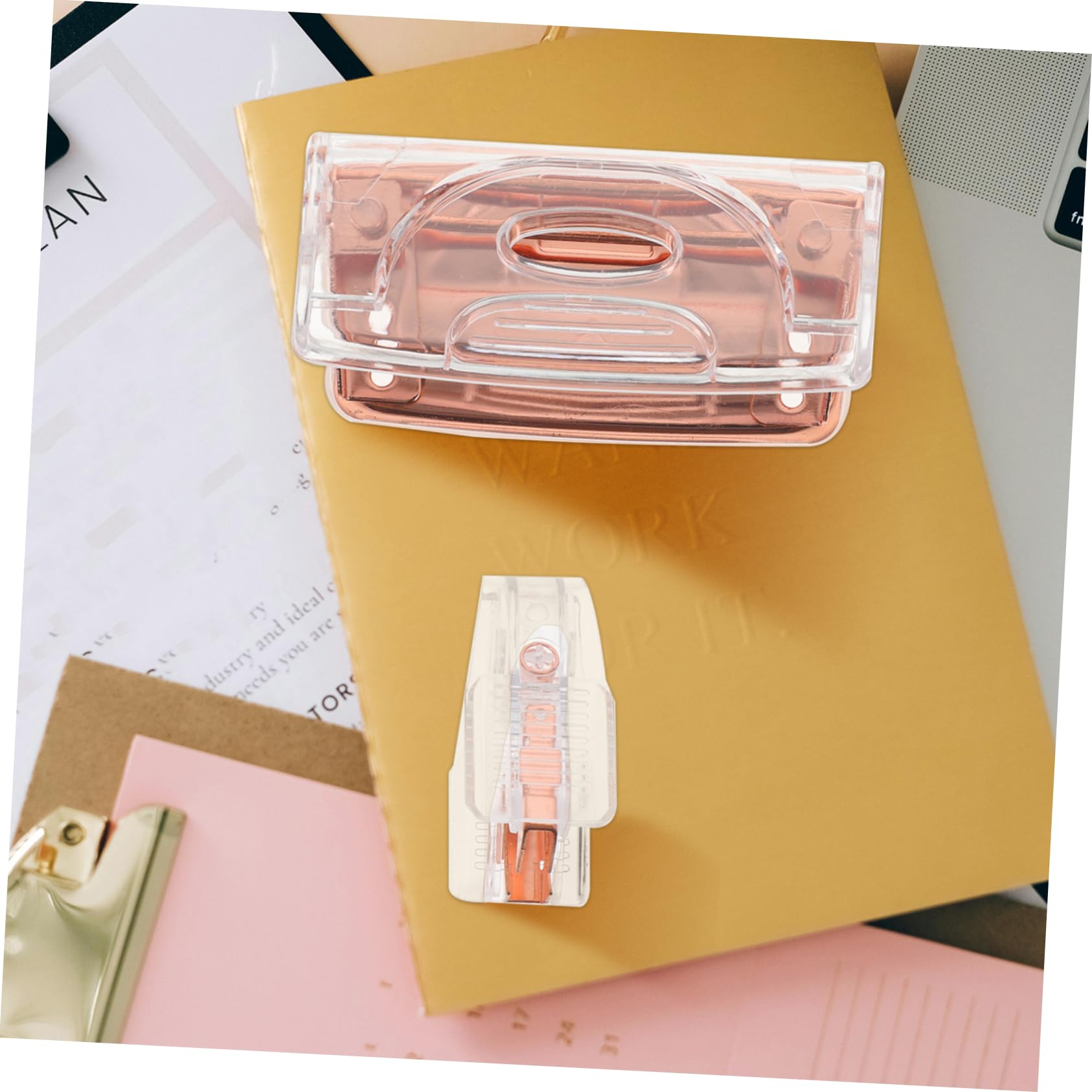 DOITOOL 4 Set Foratrice per Ufficio Elegante con Estrattore Graffette Perforatore Due e Pinzatrice Accessori Moderni per Documenti e Organizzazione Professionale