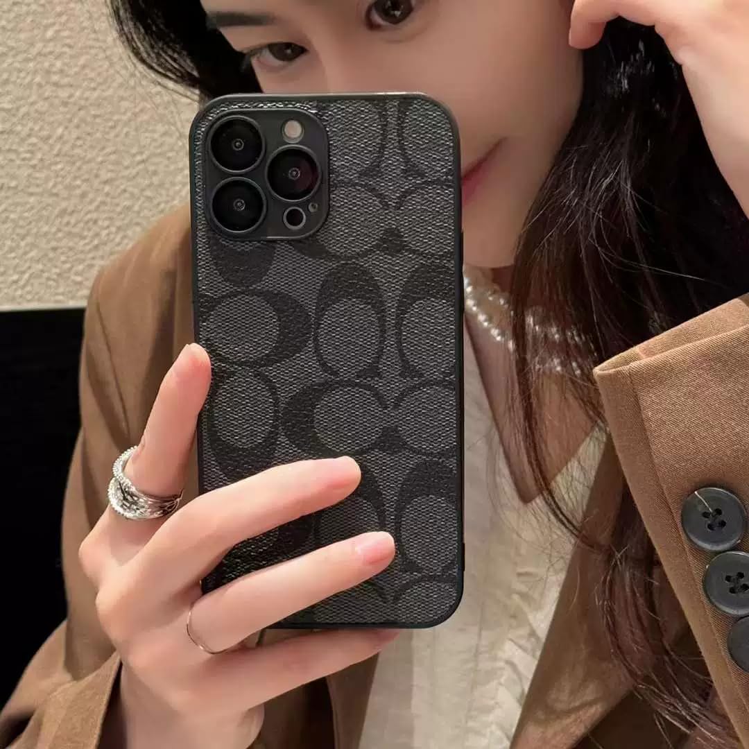 Amazon.co.jp: 復古風 iPhone17用ケース コーチ スマホケース Cロゴ