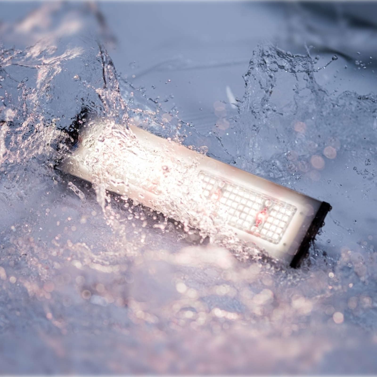 sanlight STIXX 50 Kompakte 50W LED-Growlampe Pflanzenlampe Pflanzenbeleuchtung für kleine Growzelte