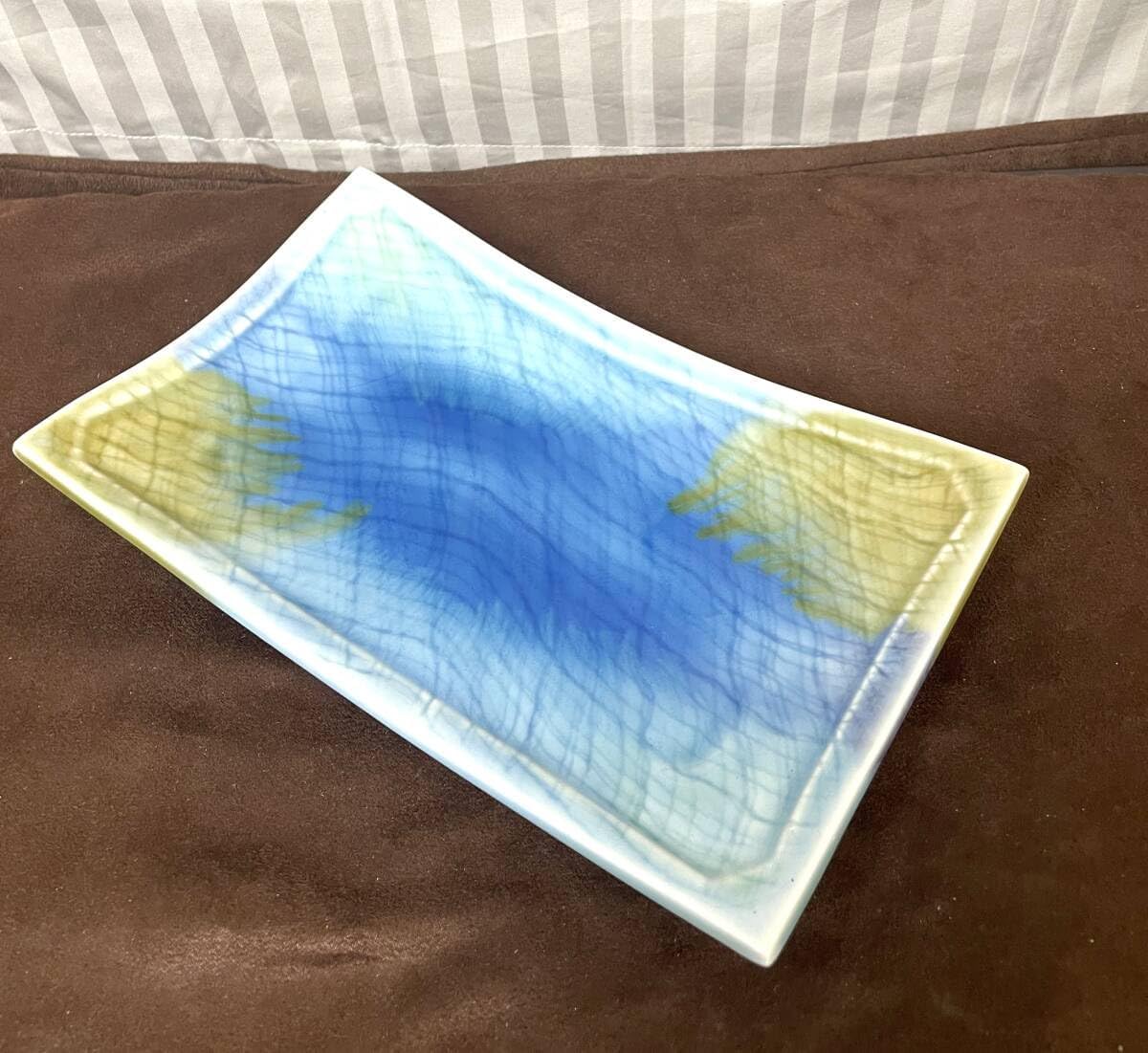 古伊万里　青磁染付山水文八角皿　江戸時代中期〜後期頃　名品 古伊万里 青磁染付山水文八角皿 江戸時代中期〜後期頃 名品