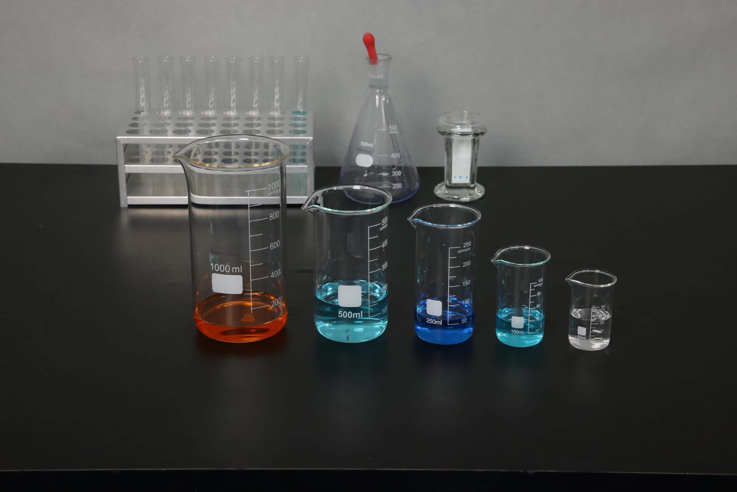 BorinGlass Becker da Laboratorio Alto in Vetro Borosilicato ad Alta Resistenza con Becco Versatore - 1 Pezzo da 500 ml Graduato