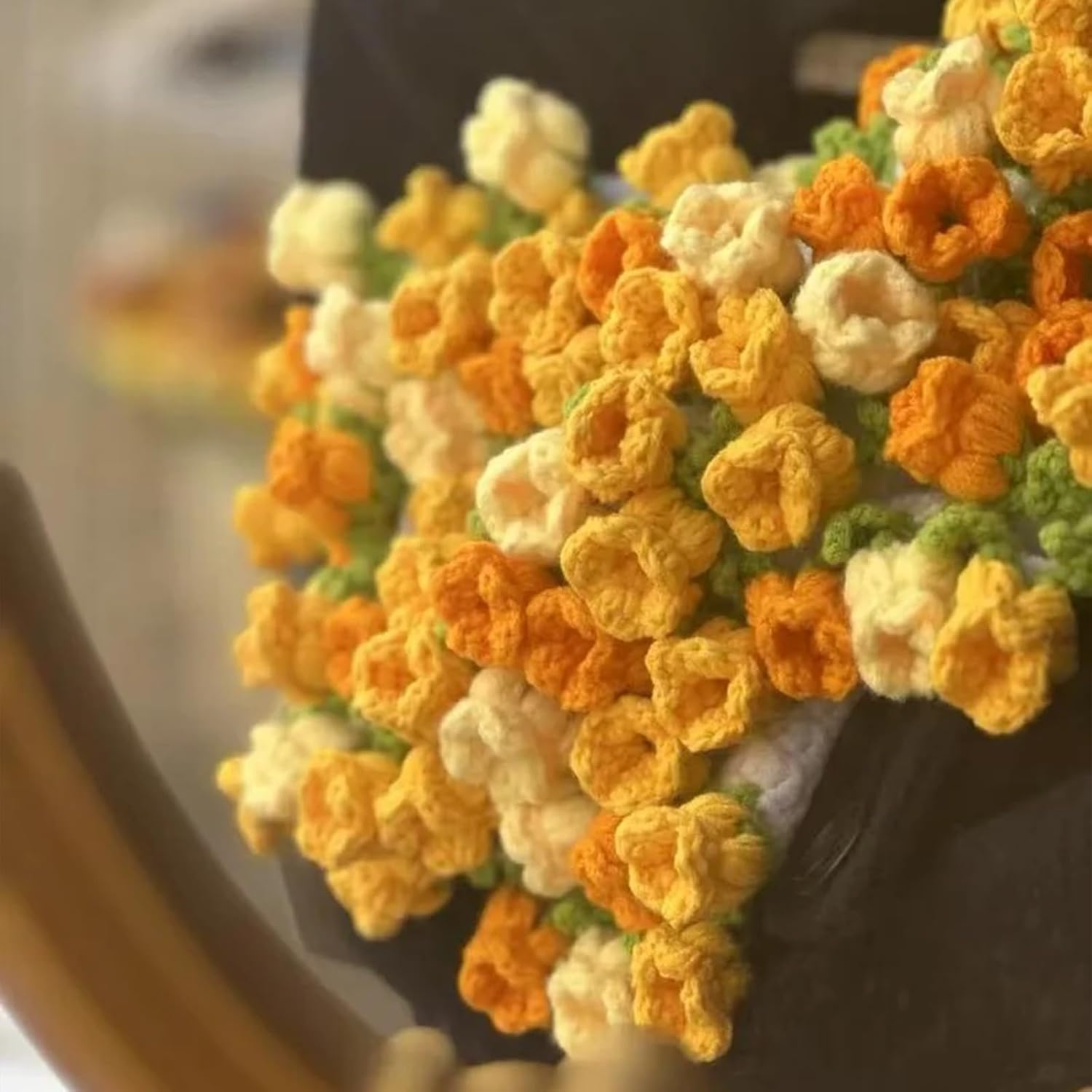 ハンドメイド 3D かぎ針編みフラワーブーケブランケット - 赤いバラとスズランのソファー用スロー、110cm (43.3"