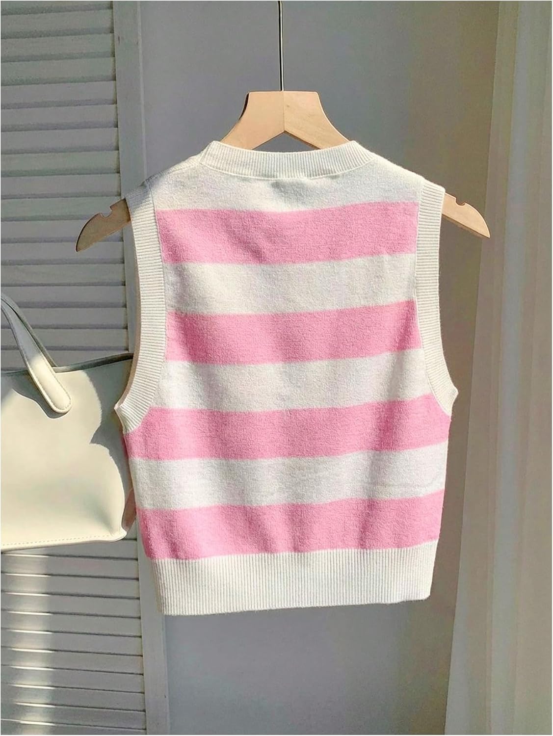 RoseSeek Women's Striped Bear Embroidery Knit Vest Crew Neck Sleeveless Sweater Vests Cute Pullover Tops