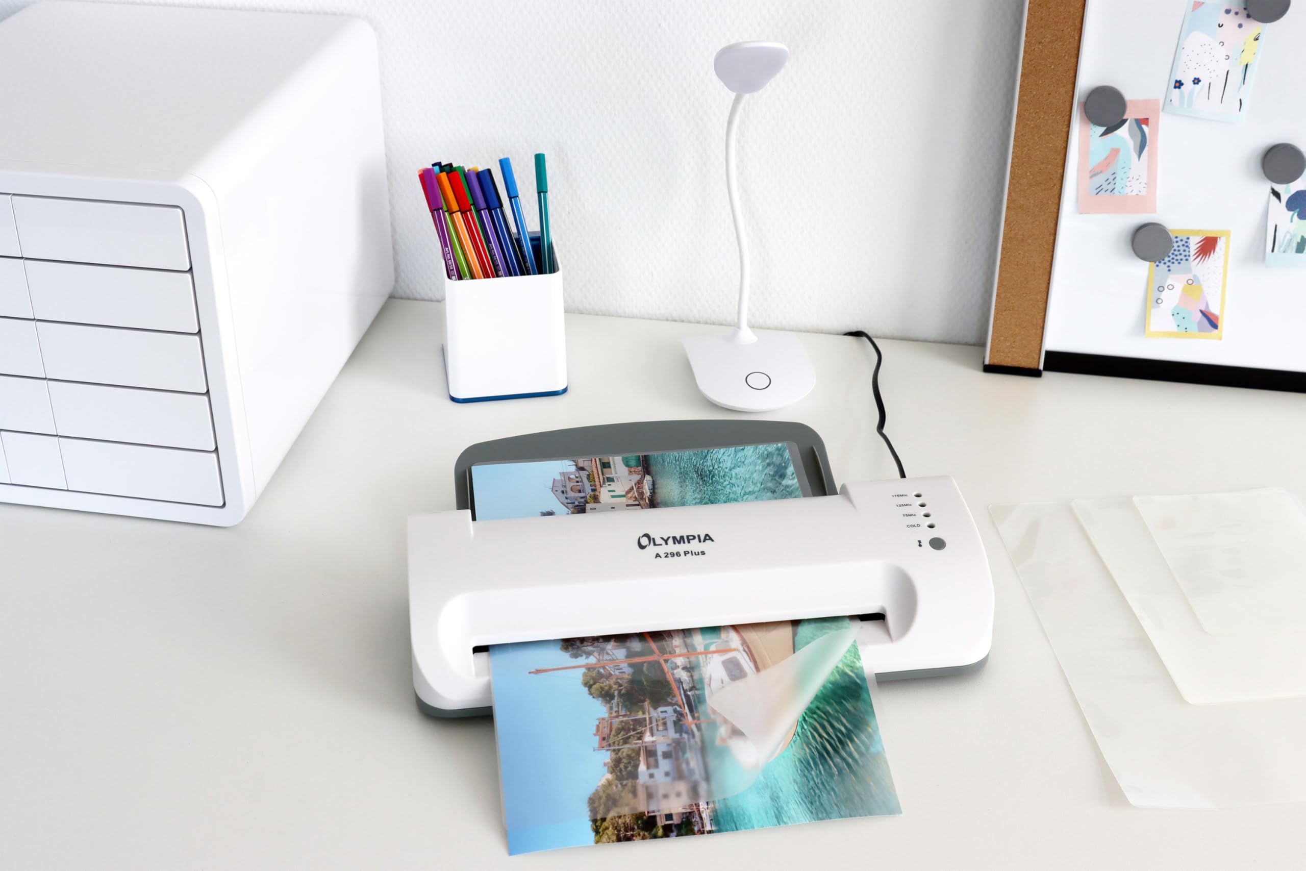 Olympia A 296 Plus Laminiermaschine Backloader (80-175 Micron, Bis DIN A4, Visitenkarten, Laminierer mit Folien, Laminiergerät Set für Büro, Laminator zum Heiß- und Kaltlaminieren)