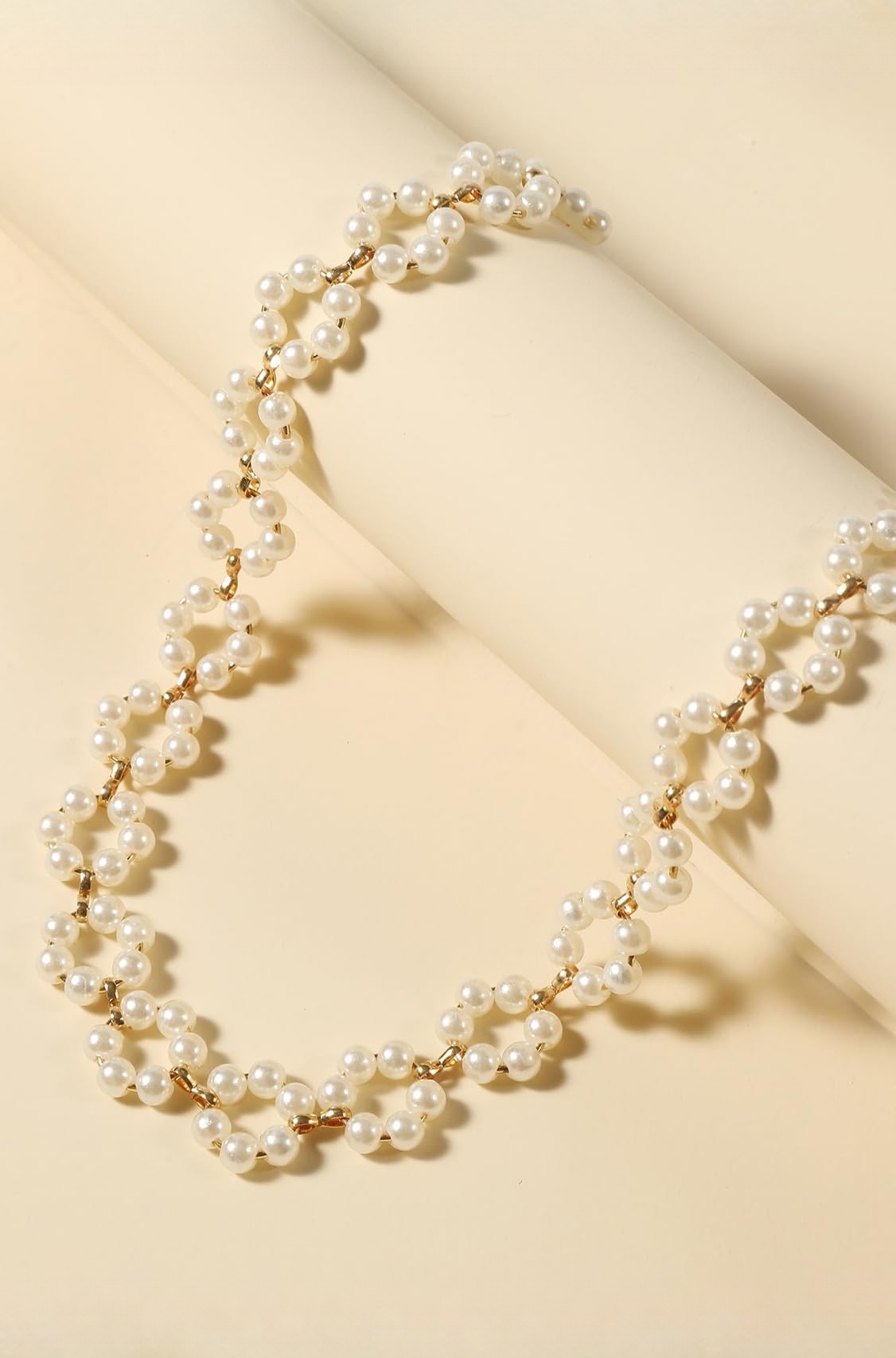 Latest Stylish Pearl Chain Pendant Choker Necklace for Women and Girls (14633np)