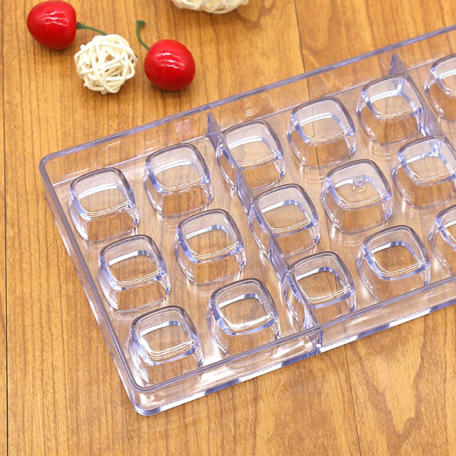 Paquete de 2 moldes de policarbonato para hacer chocolate con raspador (cubo + huevo ovalado)