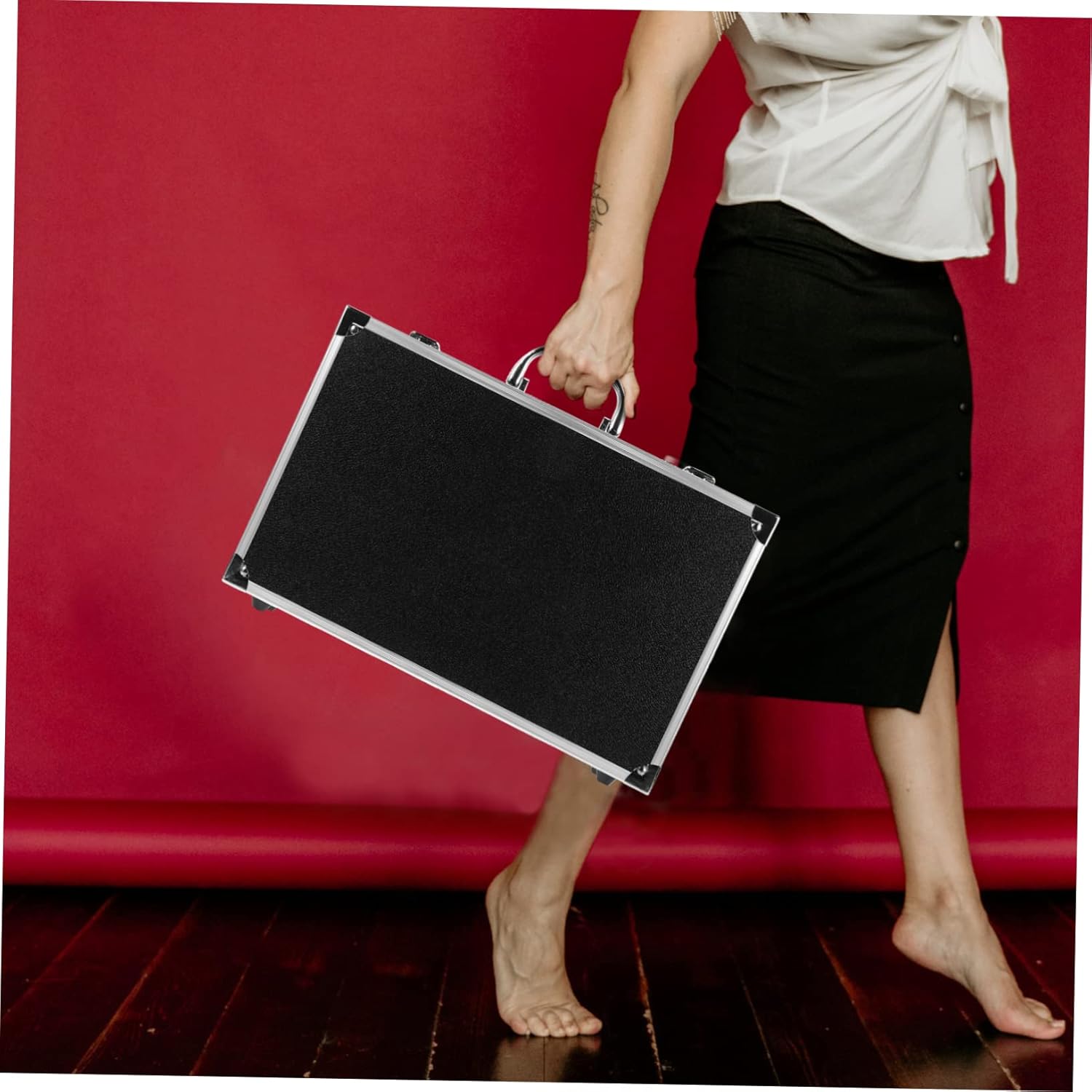 Microphone Carrying Case Shockproof Storage Box for Microphone and Cables Lightweight Protective Pouch with Classic Zip Closure for Musicians and Streamers